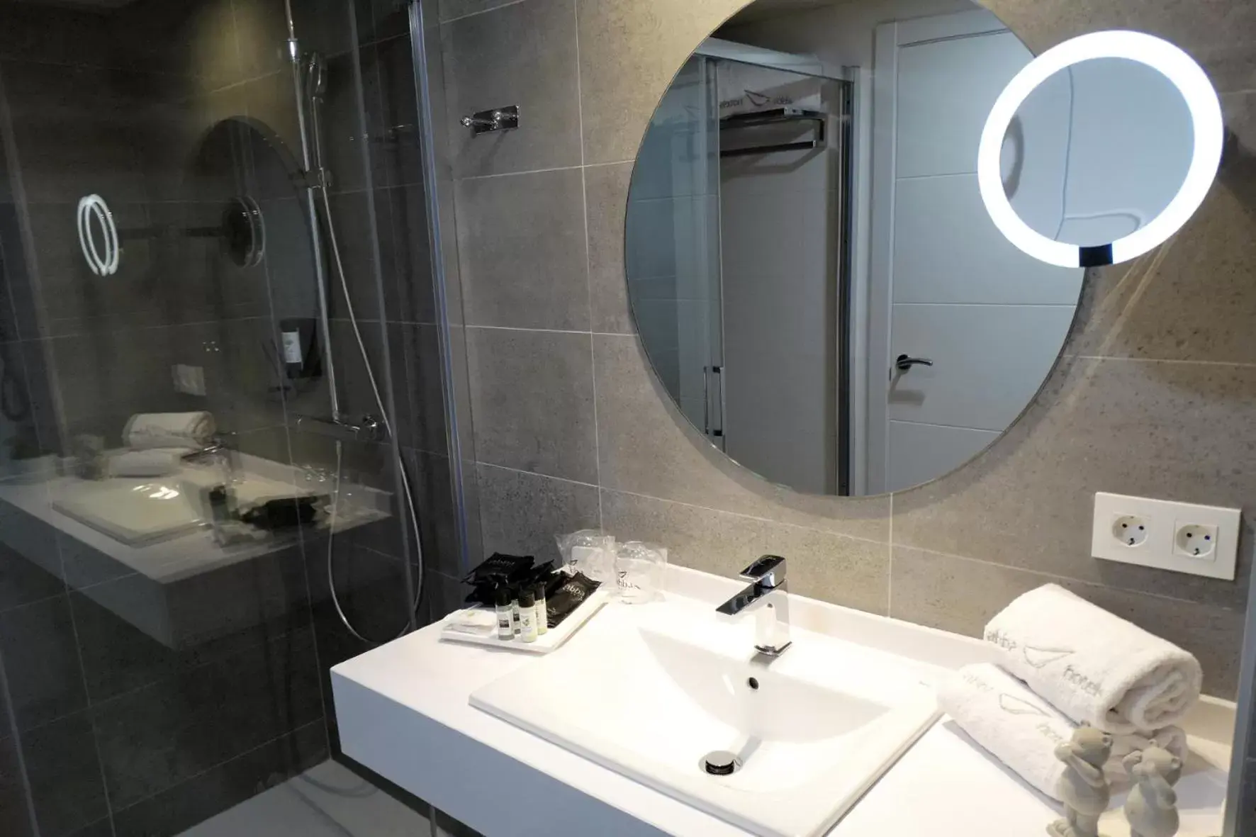 Bathroom in Bilbao City Center by abba Suites