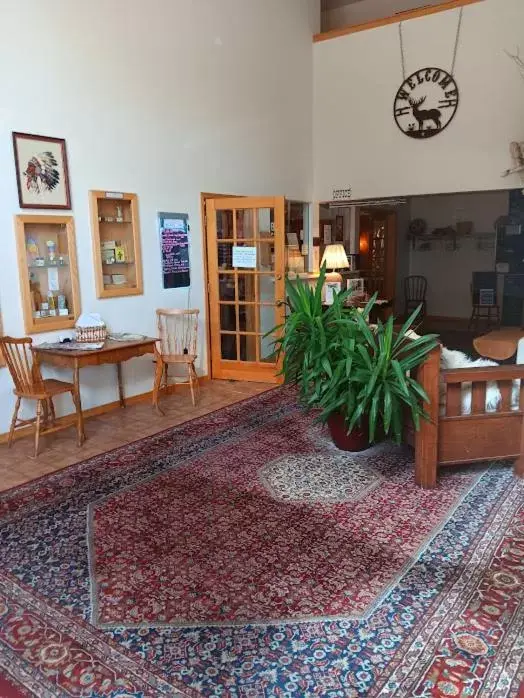 Lobby or reception in White Birch Inn