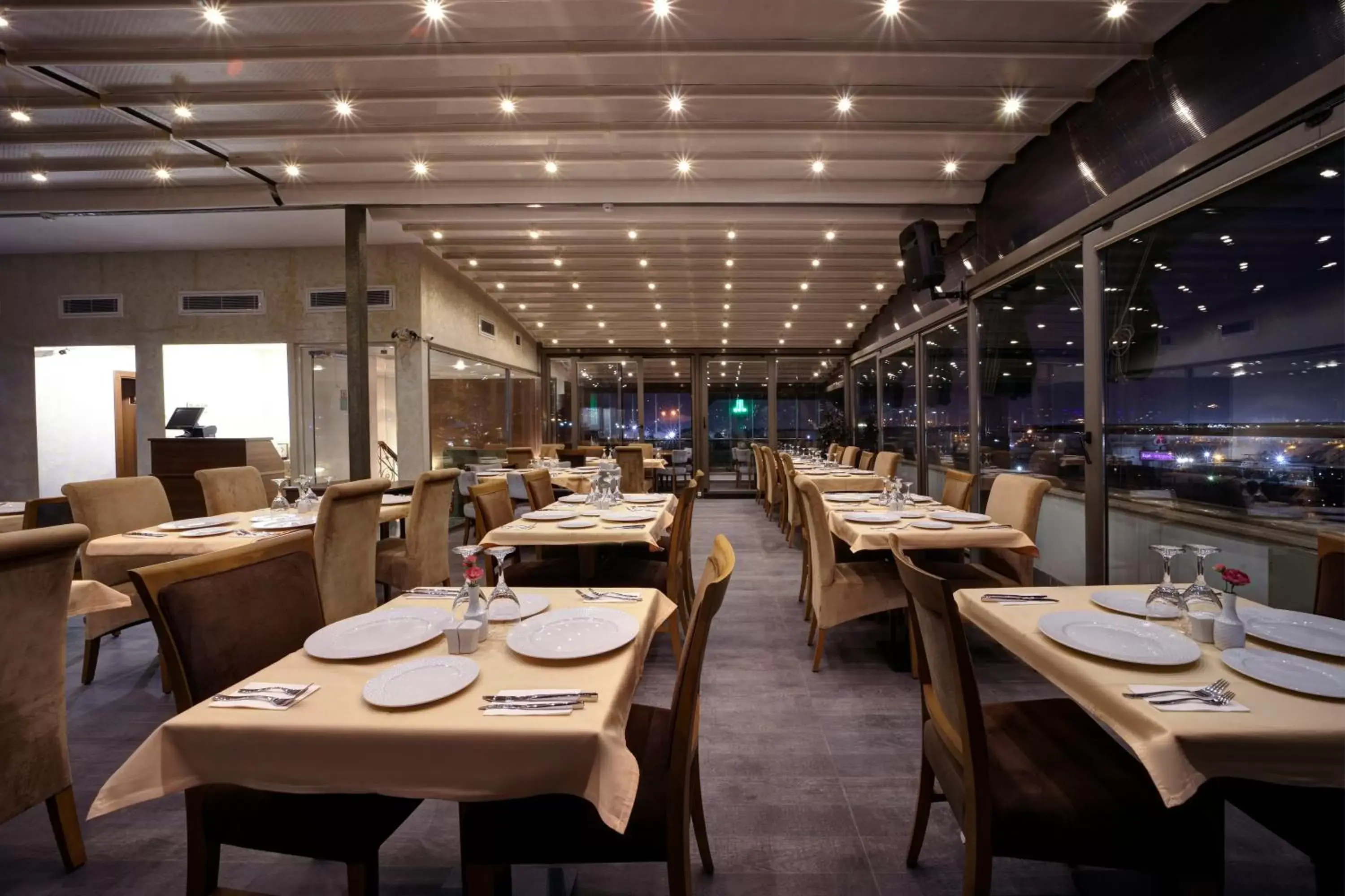 Restaurant/places to eat in Stargate Hotel&Spa Restaurant/places to eat in Stargate Hotel&Spa