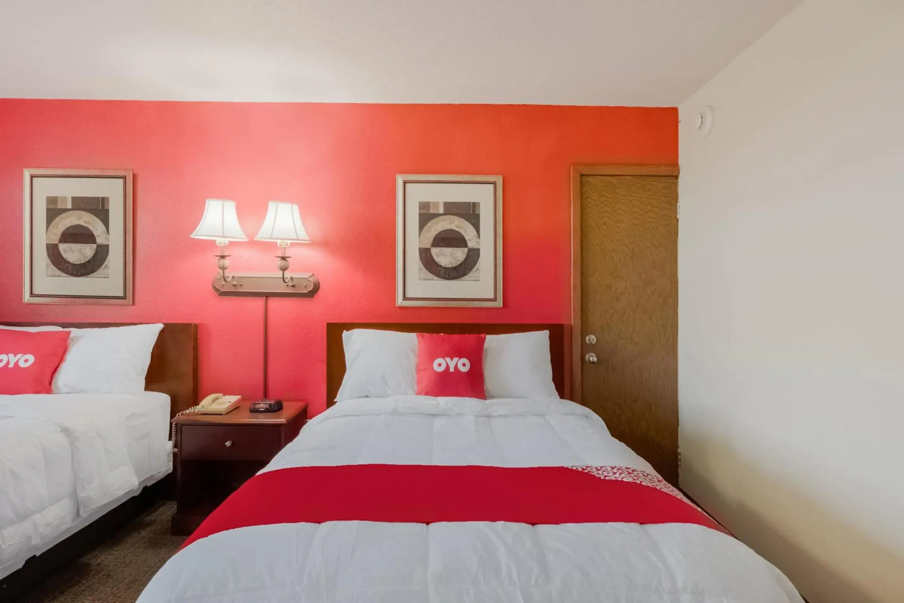 Bedroom, Bed in OYO Hotel Morton East Peoria I-74