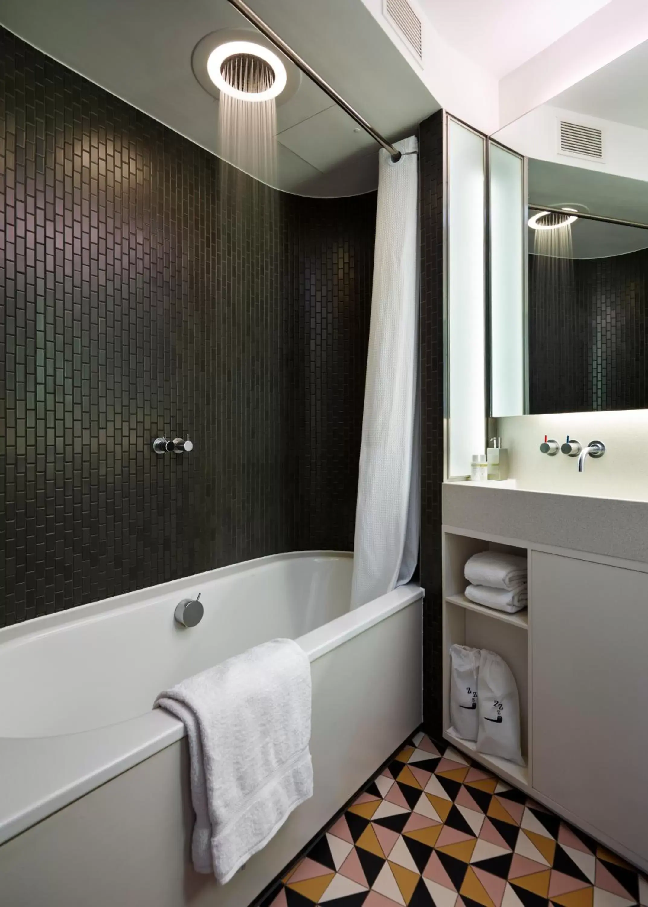 Bathroom in Marrable's Hotel