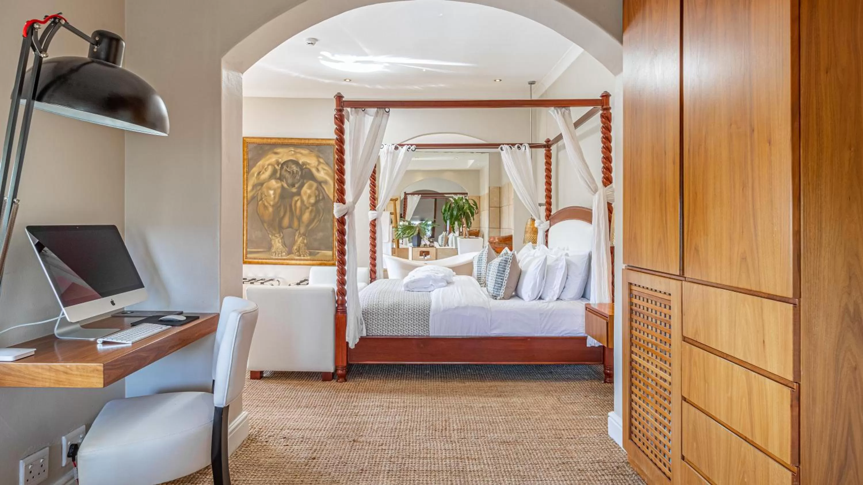 Property building, Bed in The Glen Boutique Hotel & Spa