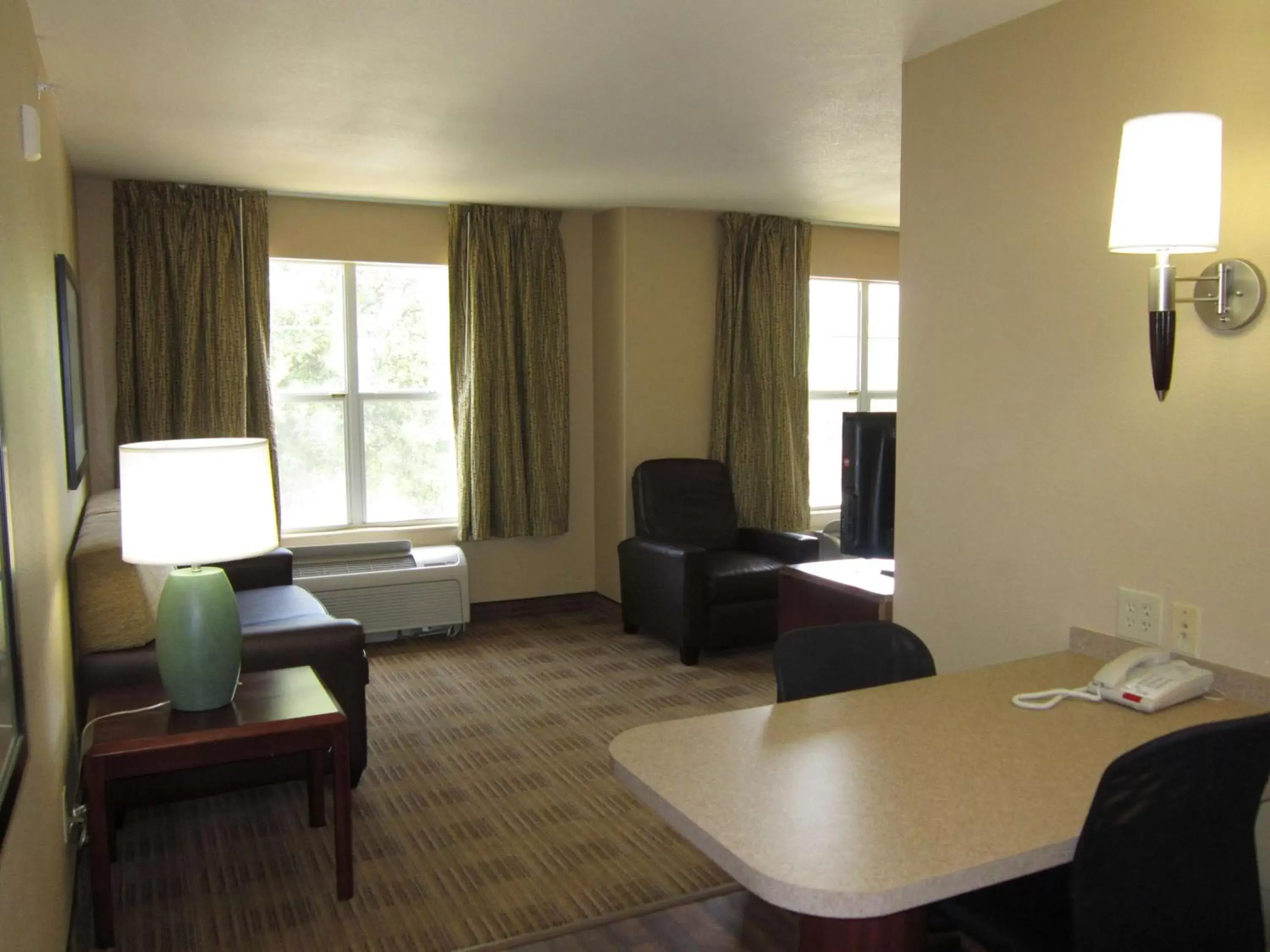 Bedroom, Seating Area in Extended Stay America Suites - Austin - Northwest - Research Park