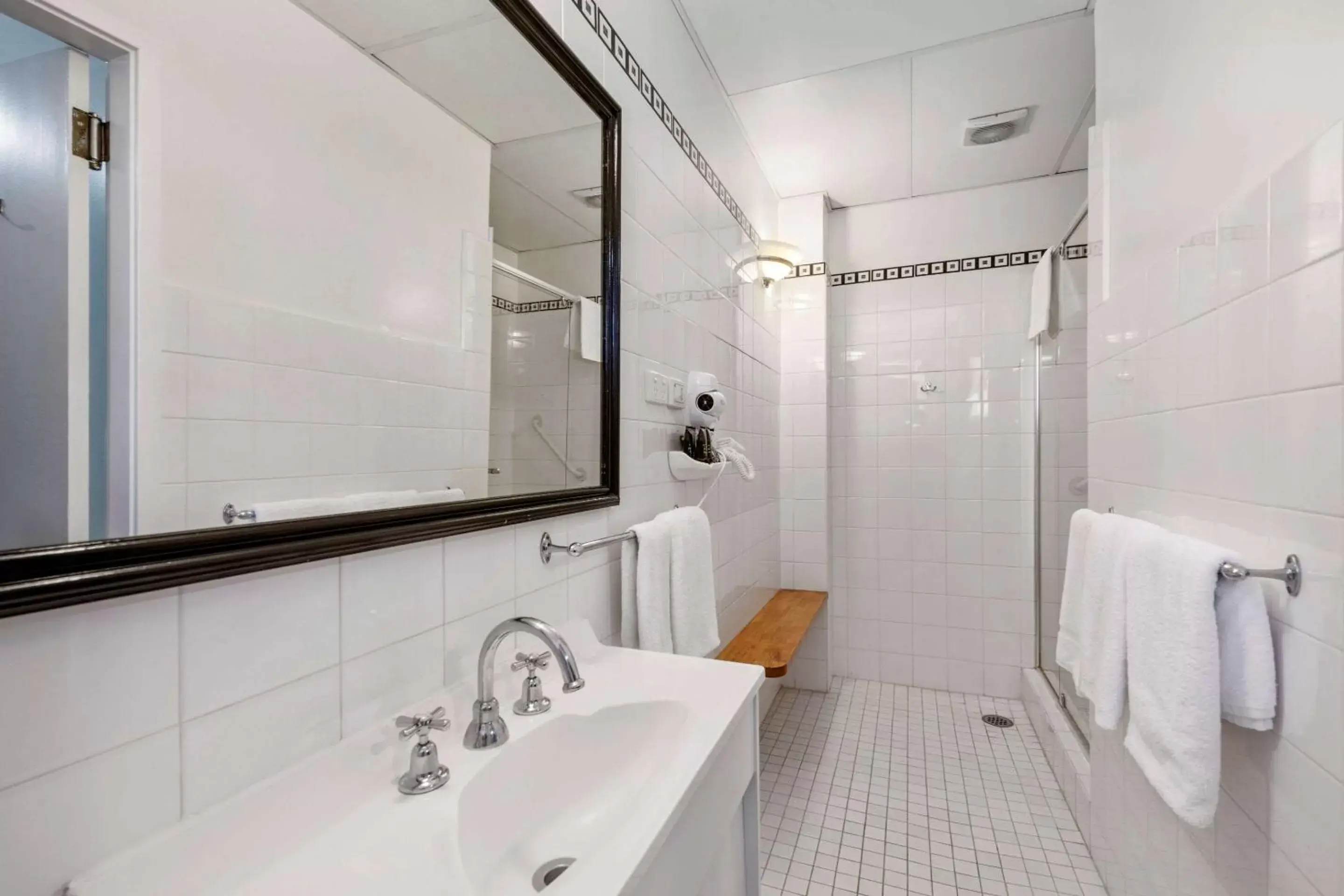 Bathroom in Castlereagh Boutique Hotel, Ascend Hotel Collection