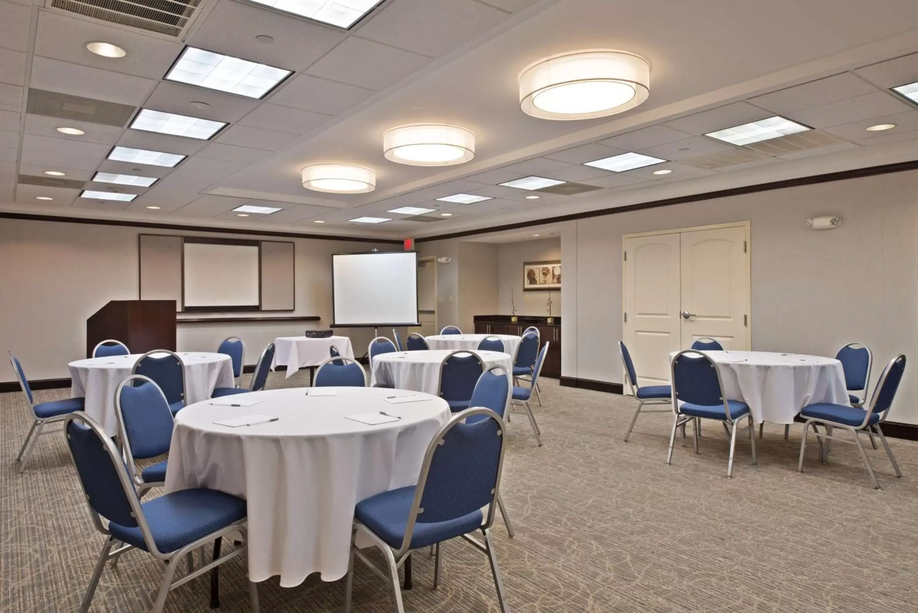 Meeting/conference room in Hampton Inn Gainesville-Haymarket