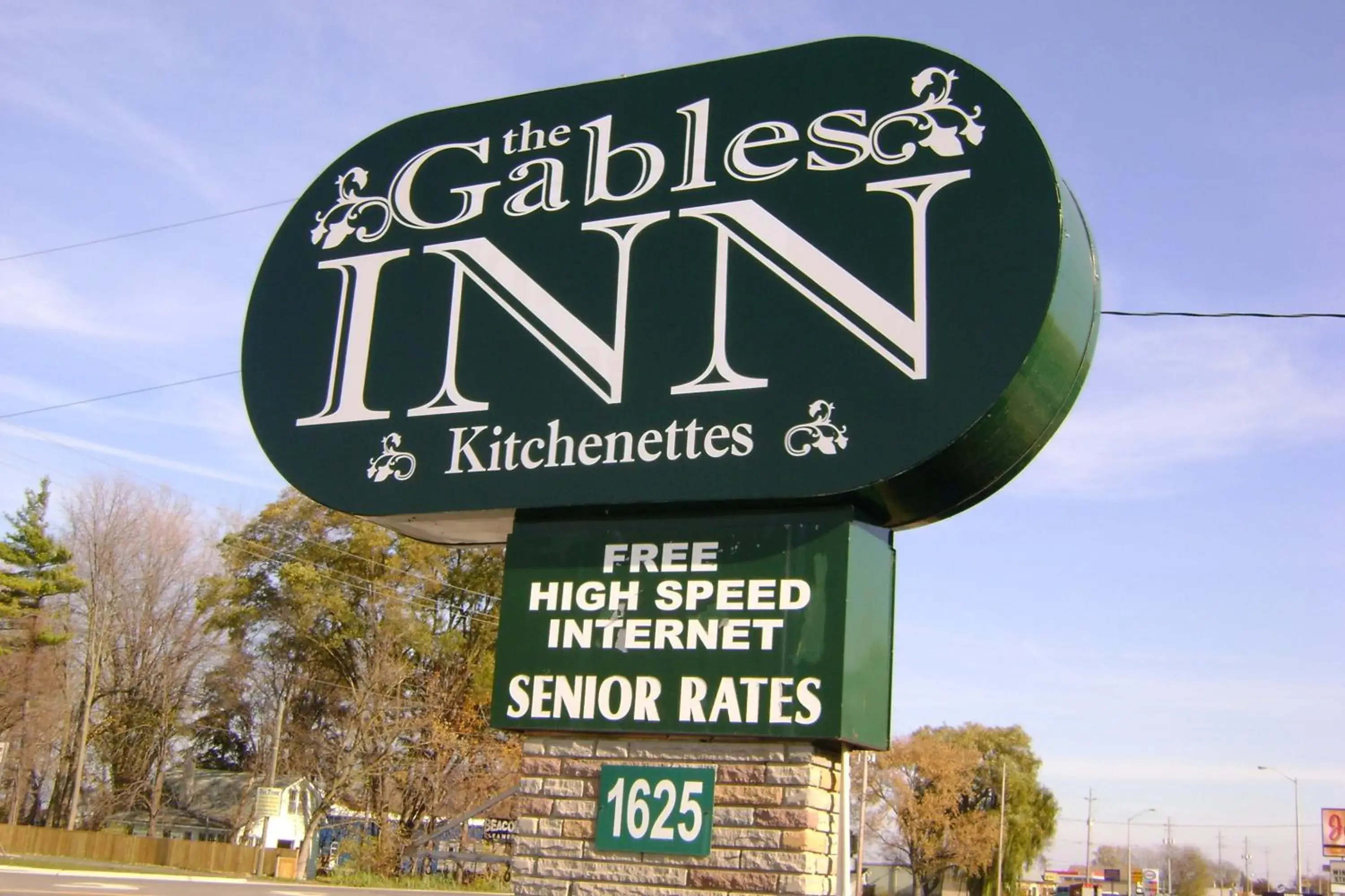 Facade/entrance in The Gables Inn