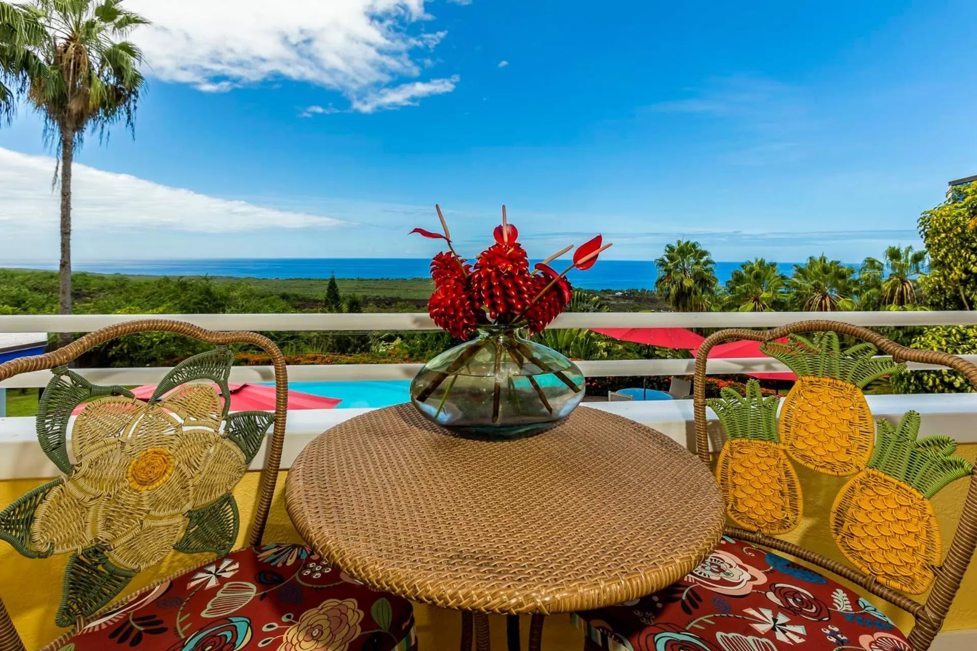 Property building, Pool View in Luana Inn