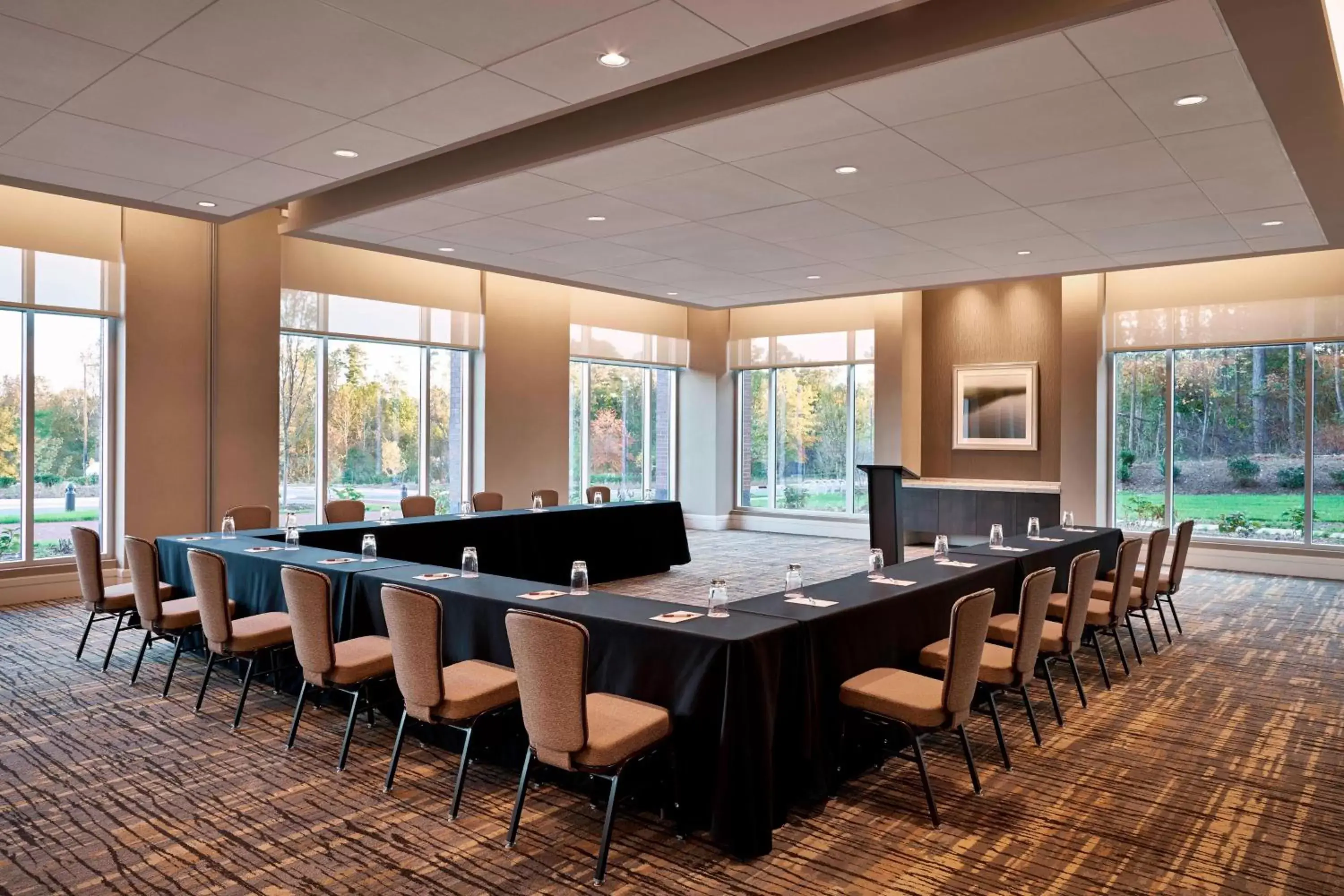 Meeting/conference room in The StateView Hotel, Autograph Collection