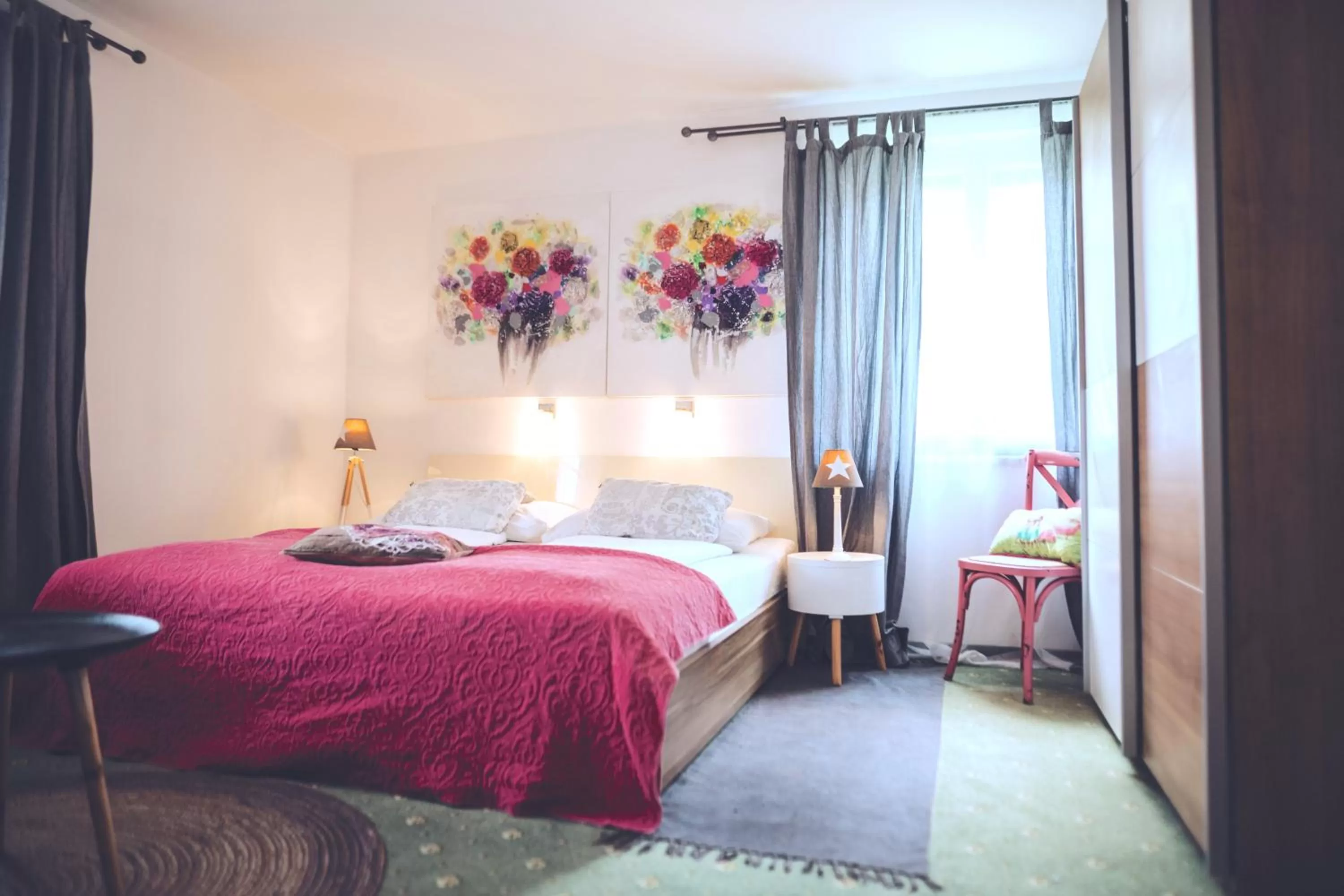 Bed in Das Hotel Stern, B&B KG - digital & contactless check-in