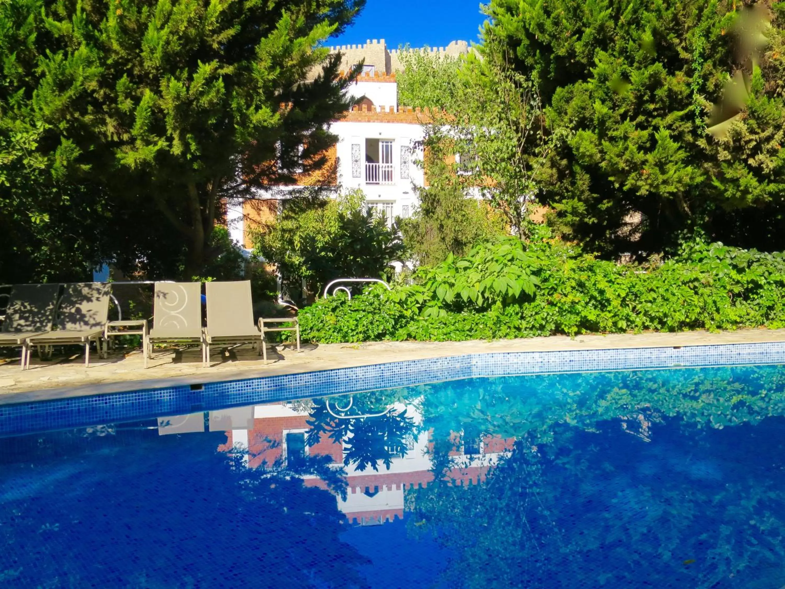 Swimming Pool in Hotel Kalehan