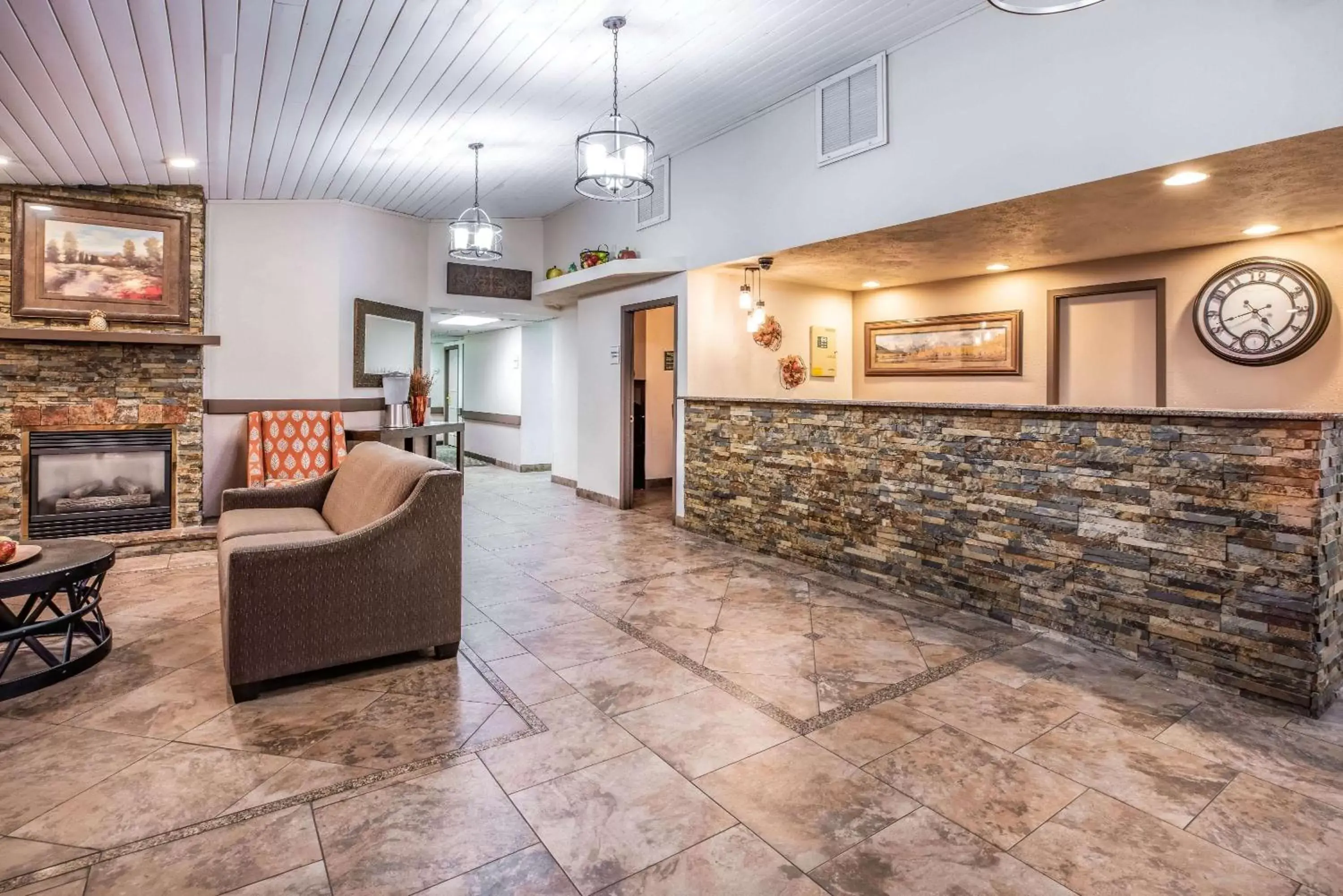 Lobby or reception, Lobby/Reception in La Quinta by Wyndham Wenatchee Lobby or reception, Lobby/Reception in La Quinta by Wyndham Wenatchee