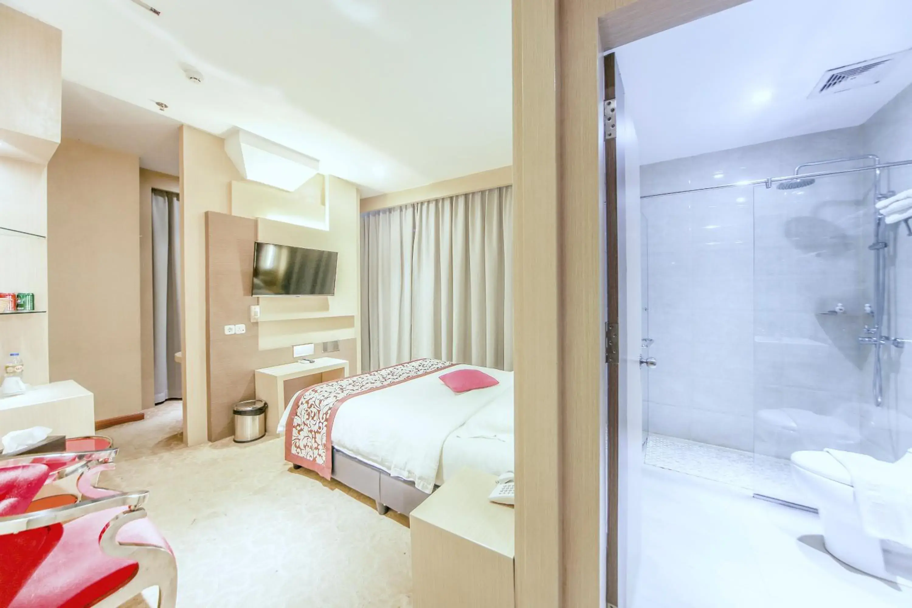 Bed in Batam City Hotel