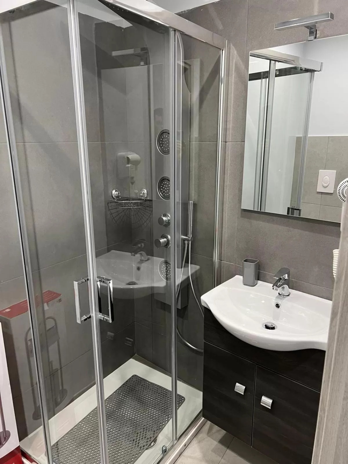 Bathroom in LA NUOVA HERA