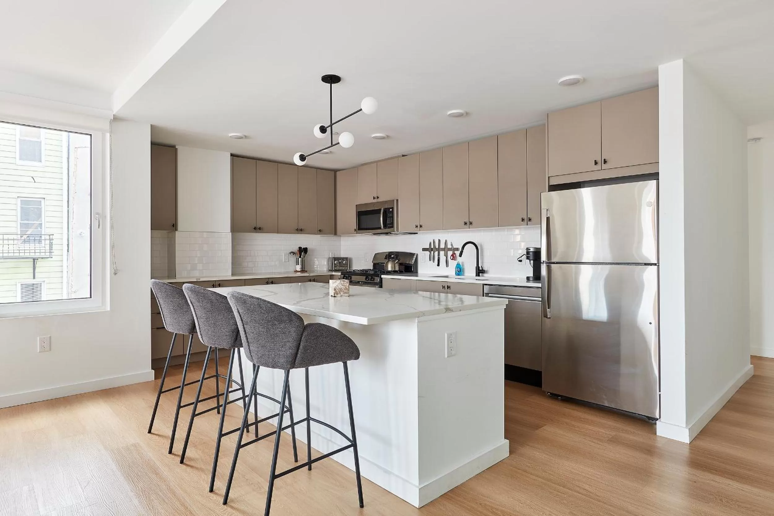Kitchen/Kitchenette in Harmony Lofts on Jackson 2