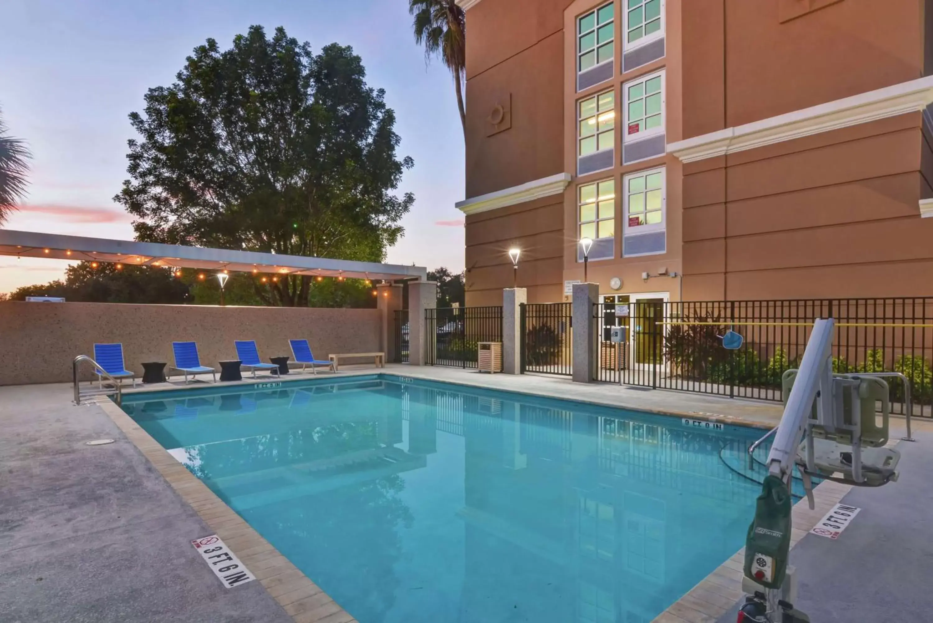 Swimming Pool in Home2 Suites by Hilton Miramar Ft. Lauderdale