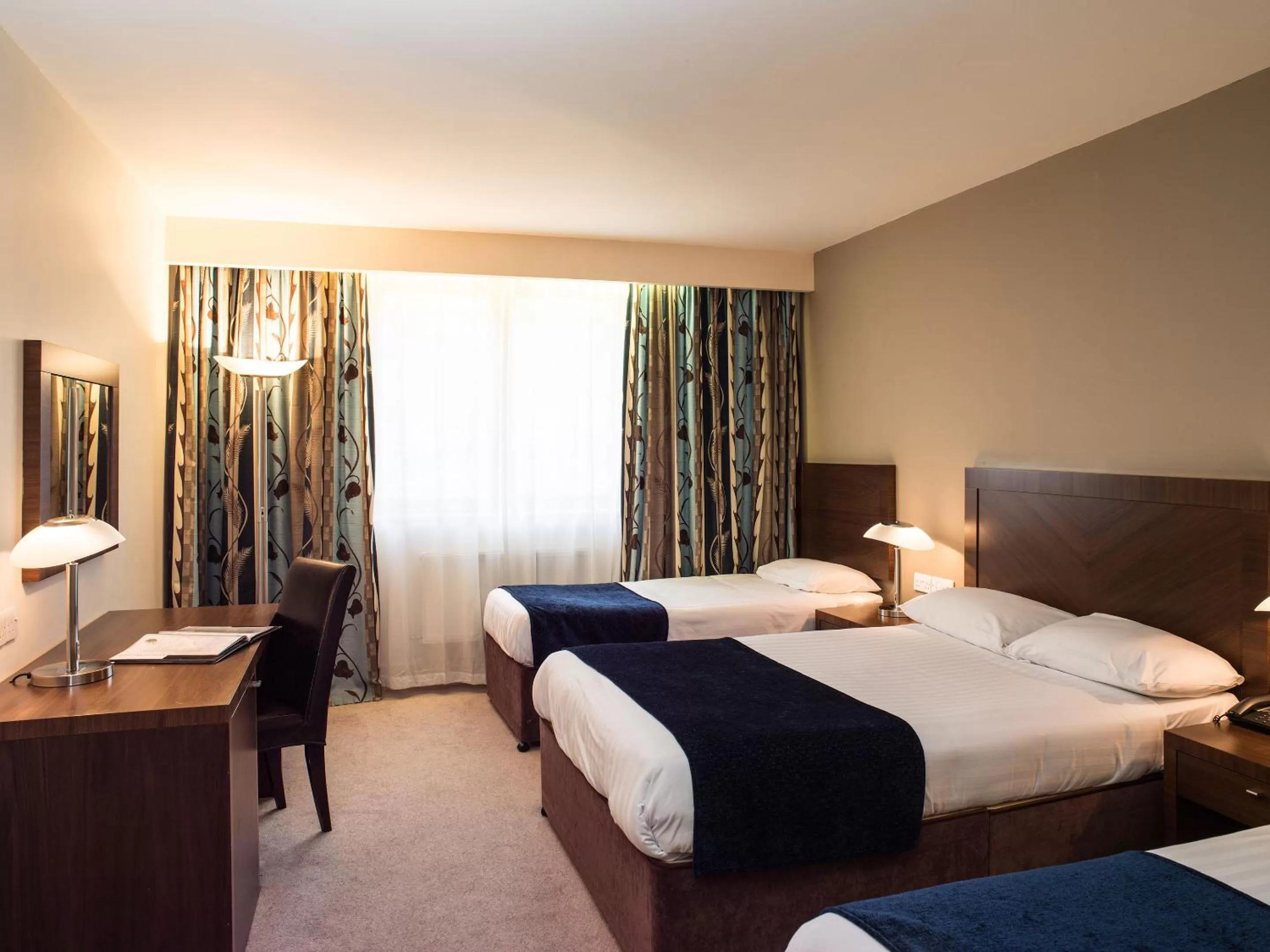 Triple Room in Ballyroe Heights Hotel