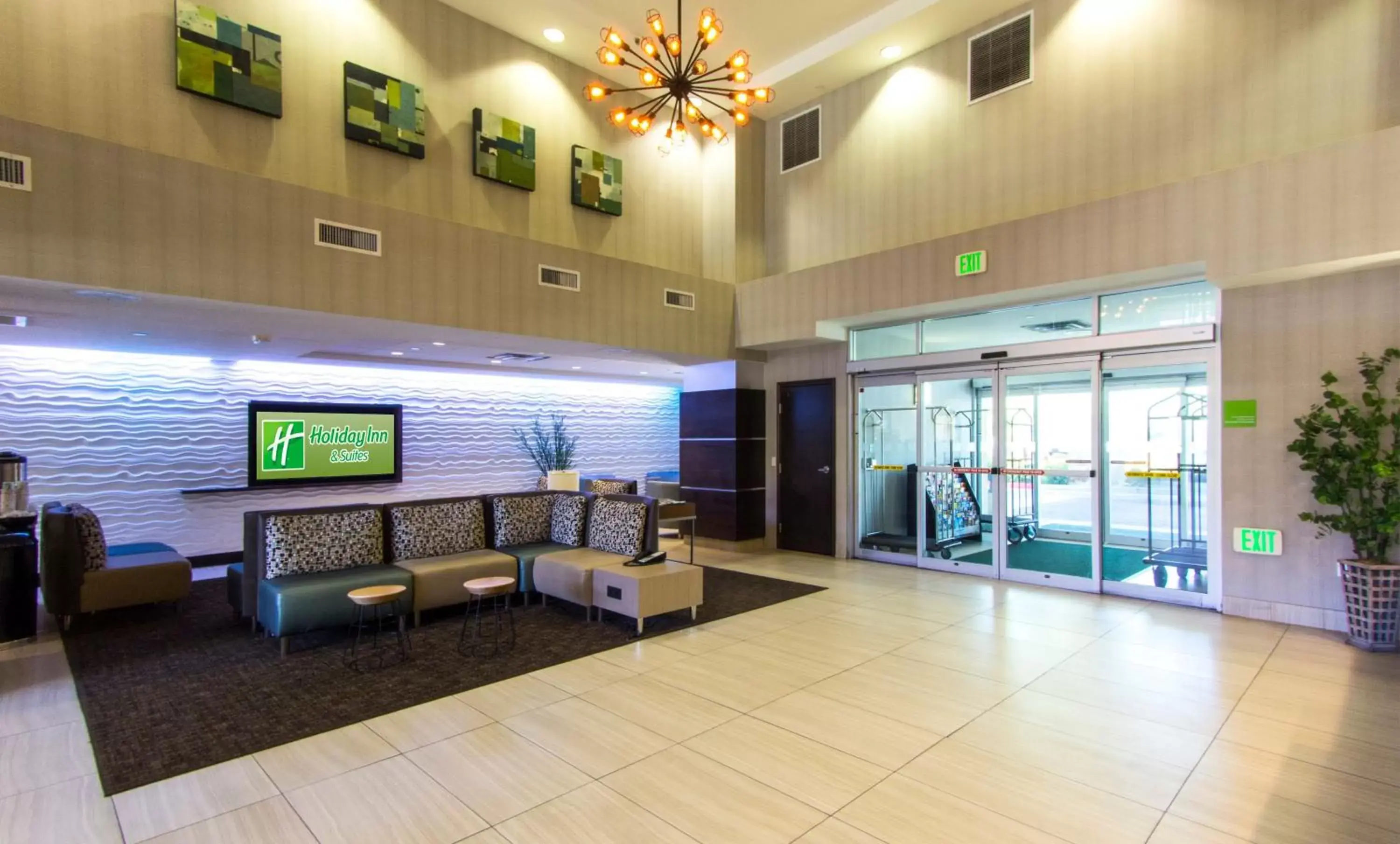Property building, Lobby/Reception in Holiday Inn Scottsdale North- Airpark, an IHG Hotel