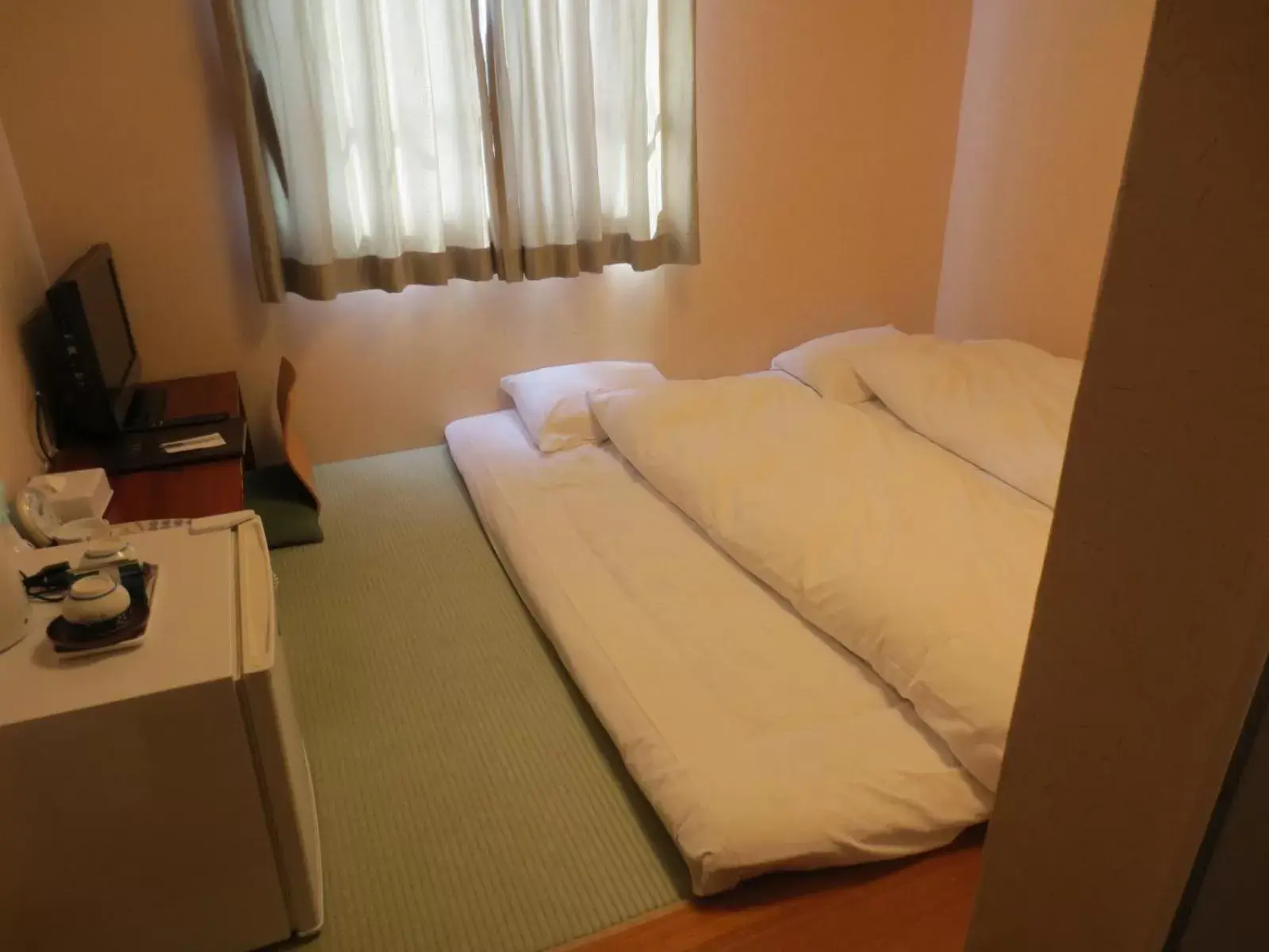 Photo of the whole room, Bed in Hotel Minatoya Photo of the whole room, Bed in Hotel Minatoya