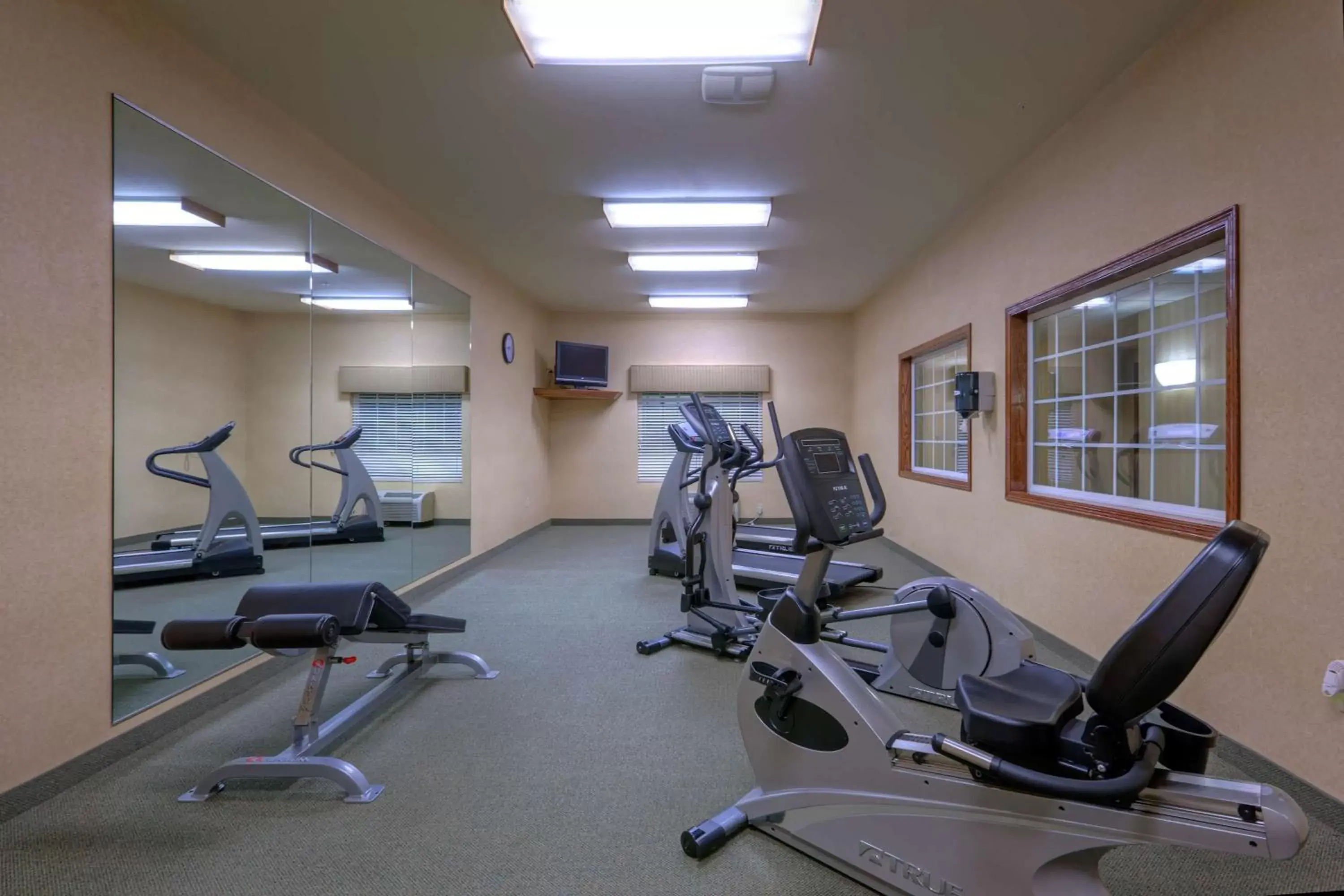 Activities, Fitness Center/Facilities in Country Inn & Suites by Radisson, Winchester, VA