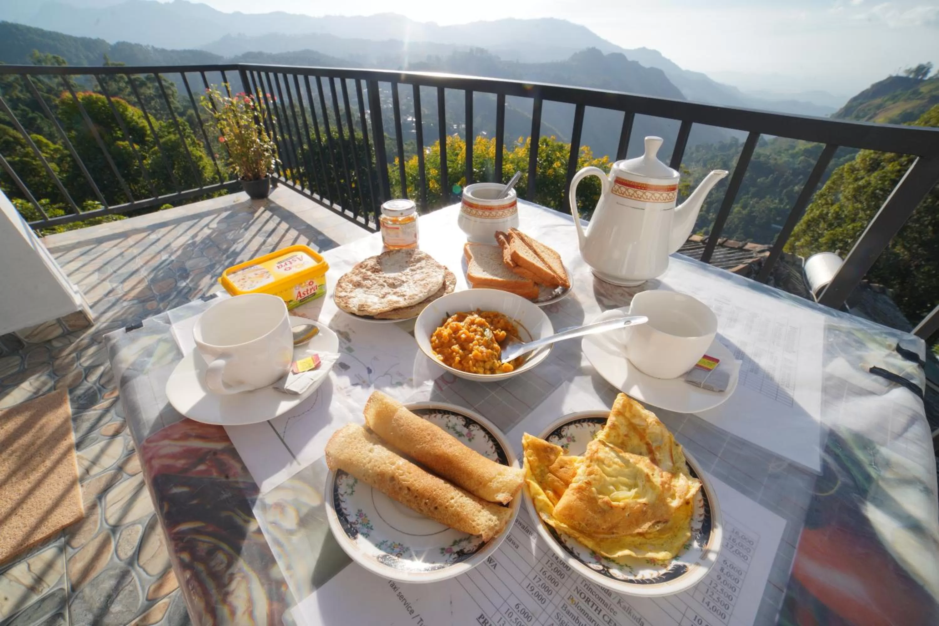 Breakfast in Pleasant Peak