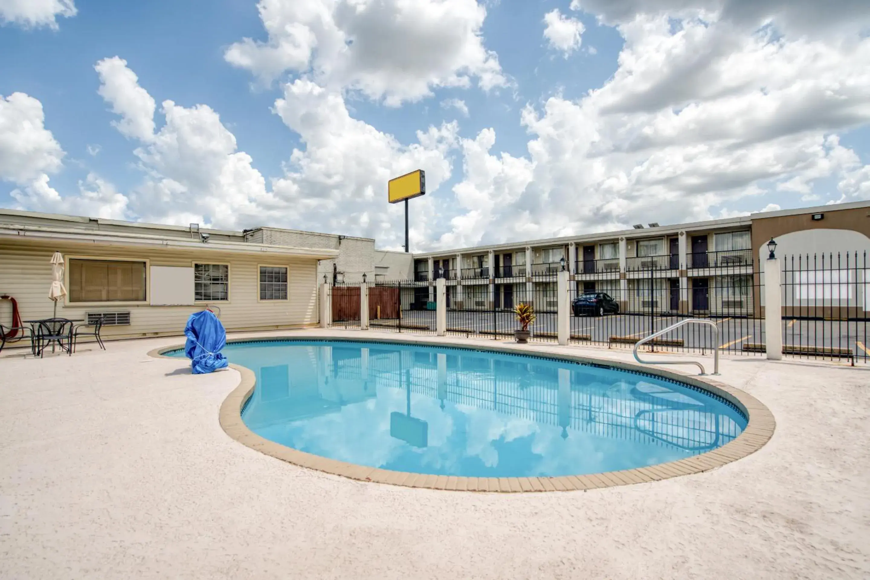 Swimming Pool in OYO Hotel Alexandria LA- Hwy 165