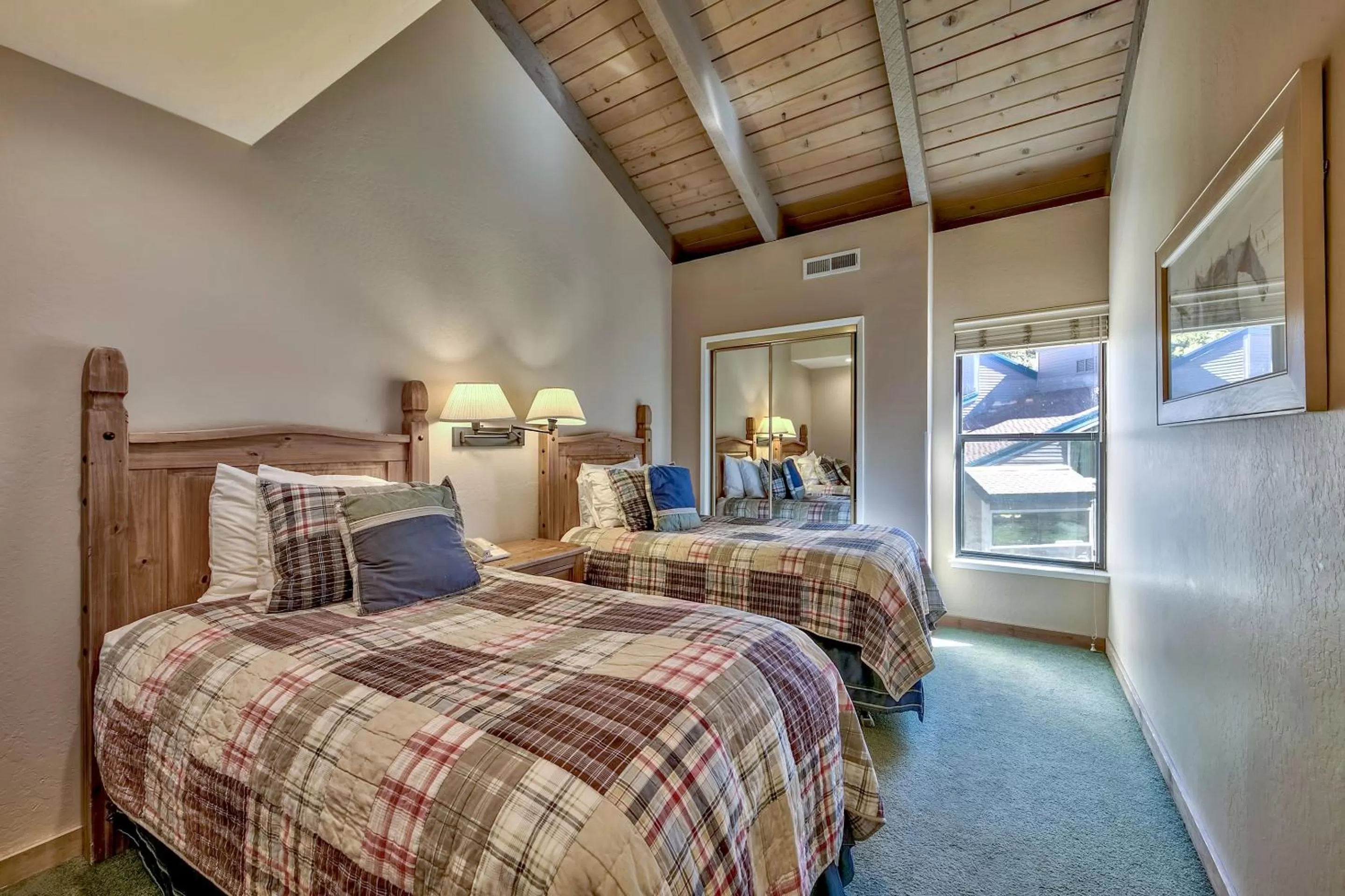 Bed in Lakeland Village at Heavenly