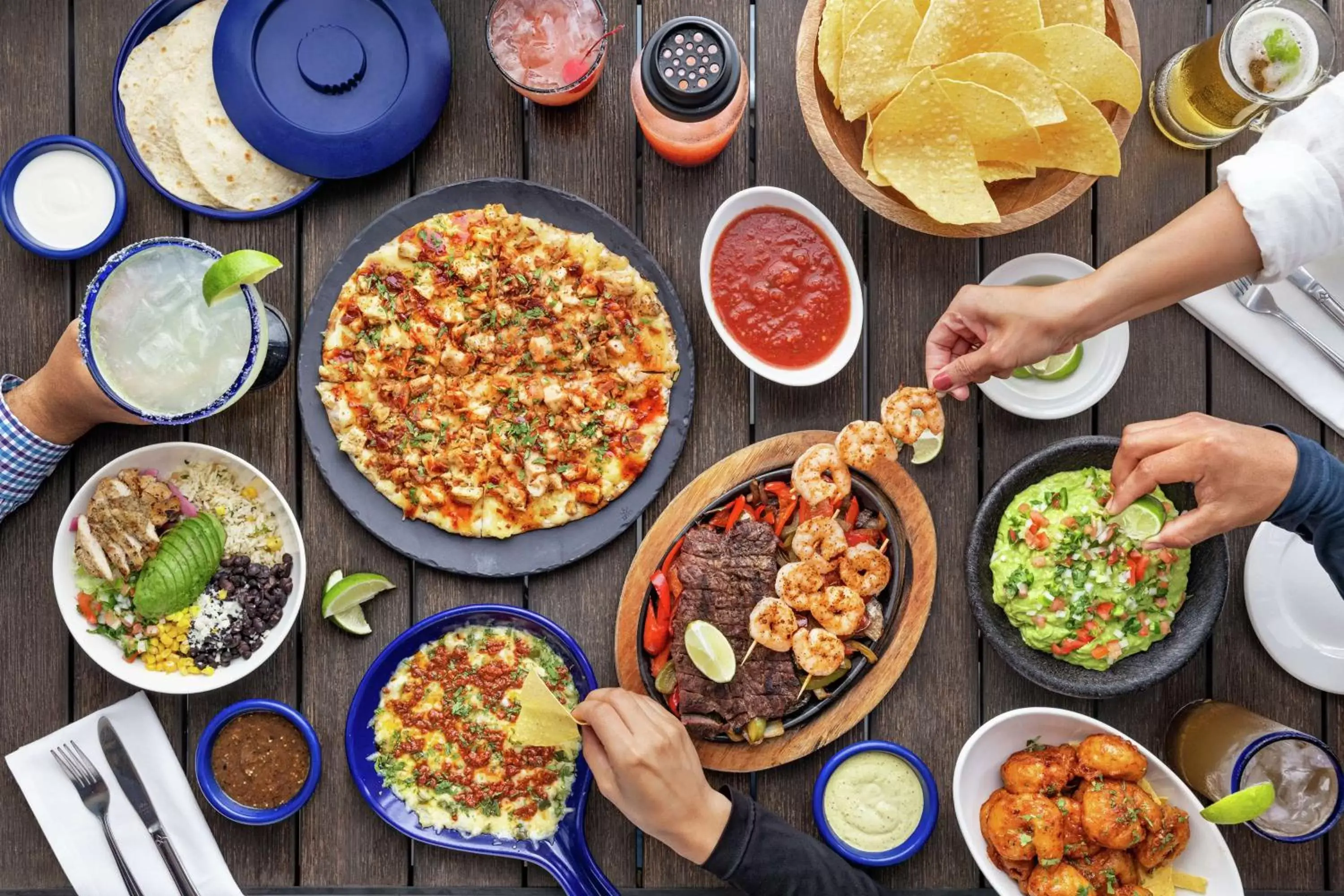 Lounge or bar in Hilton Garden Inn South Padre Island Beachfront Lounge or bar in Hilton Garden Inn South Padre Island Beachfront