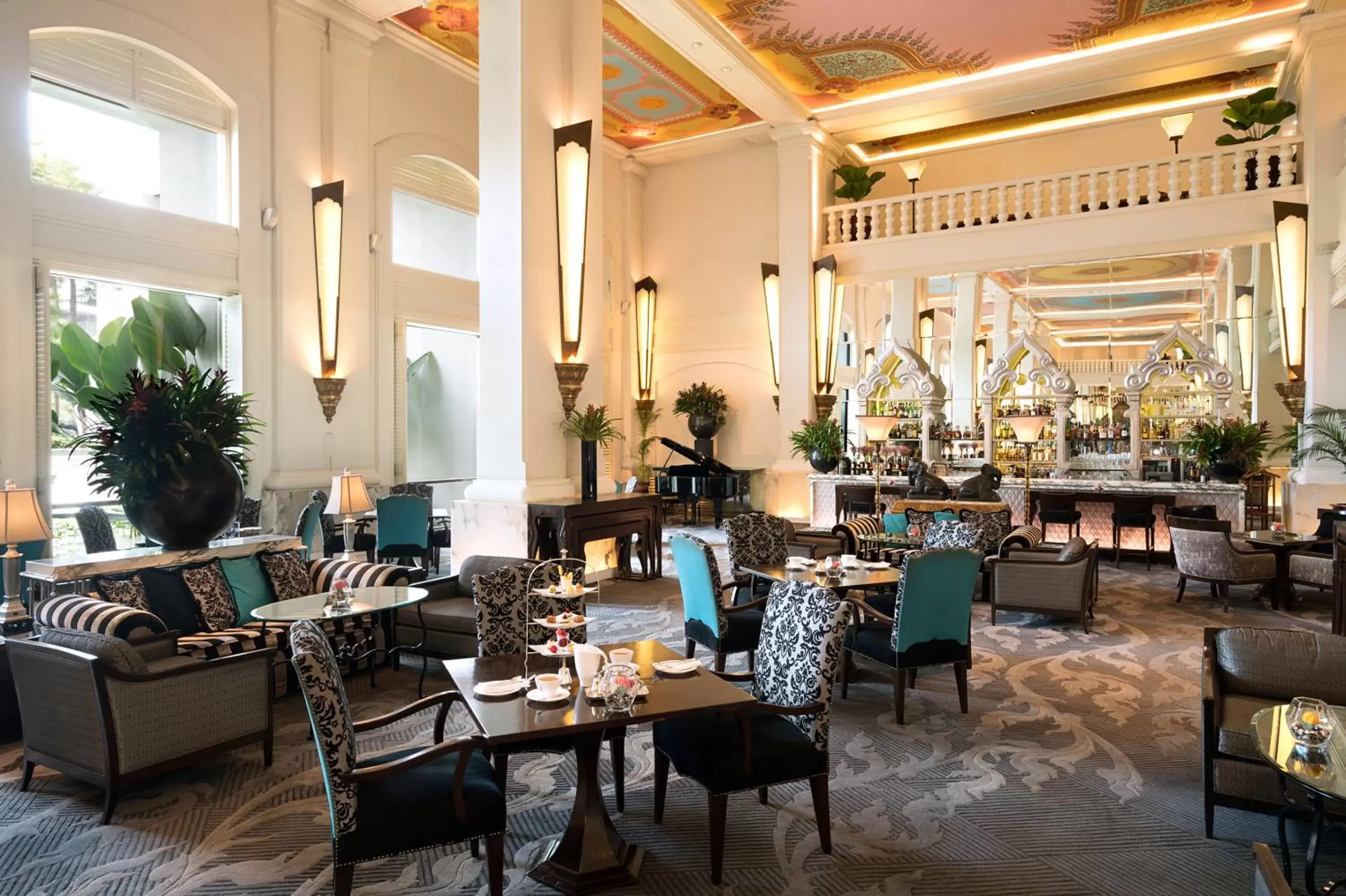 Staff, Restaurant/Places to Eat in Anantara Siam Bangkok Hotel