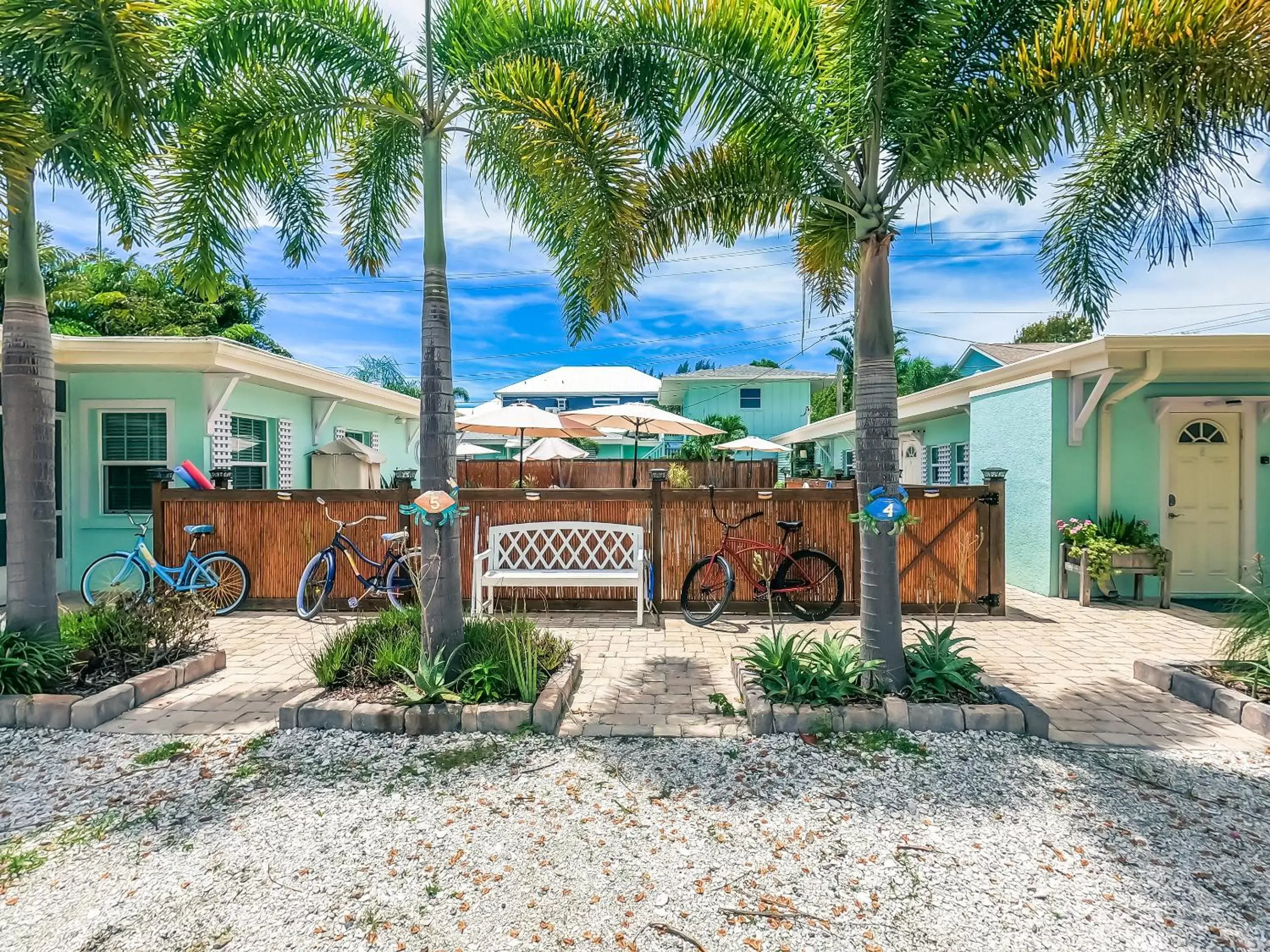 Property Building in Haley's at Anna Maria Island Inn