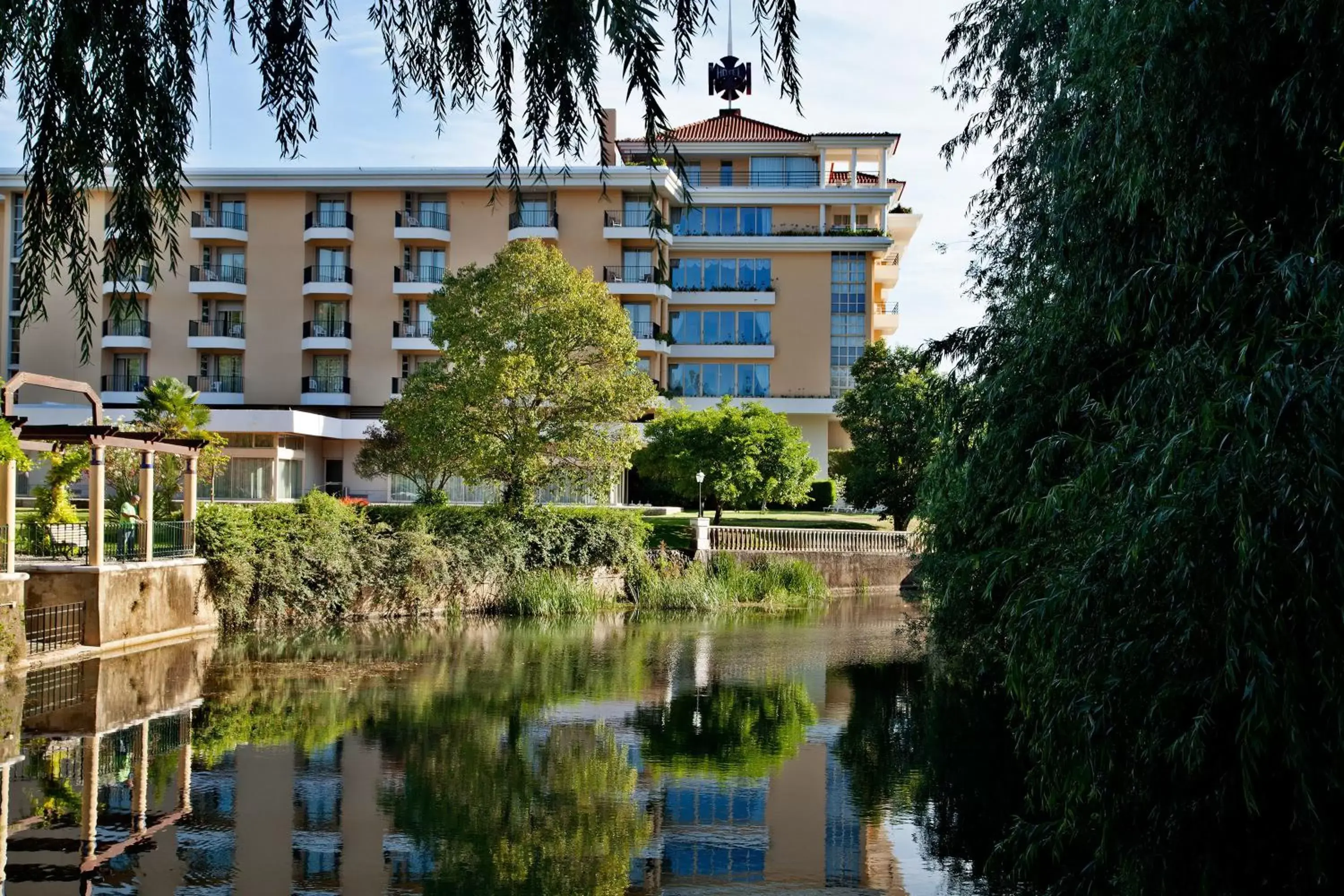 Facade/entrance, Property Building in Hotel Dos Templarios