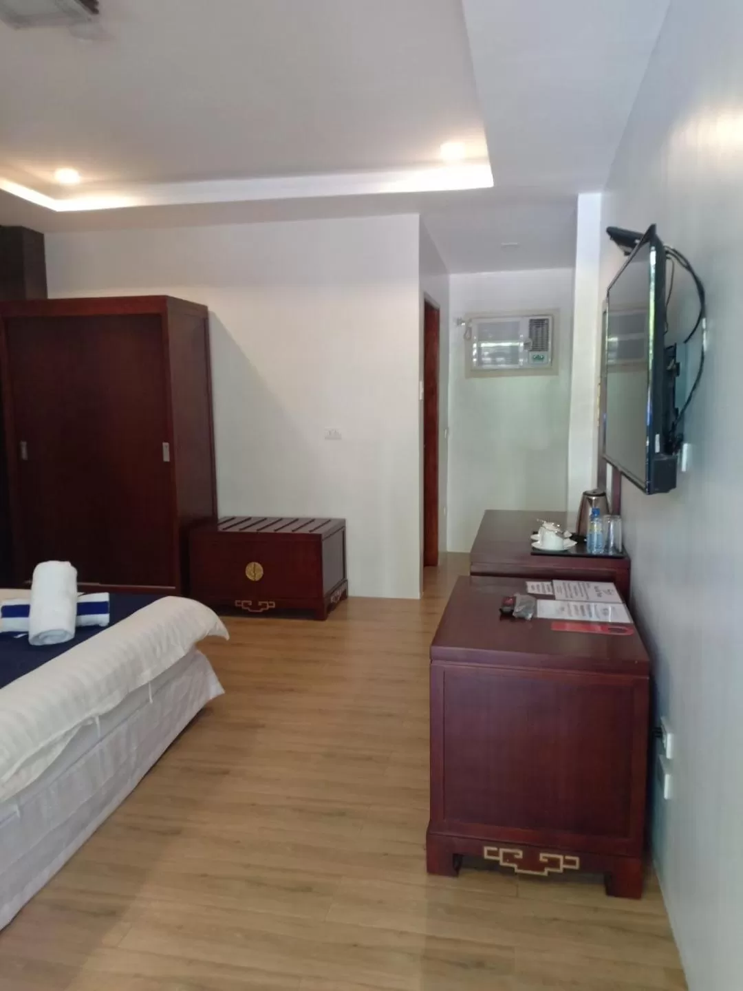 TV and multimedia, Bed in Marand Beach Resort