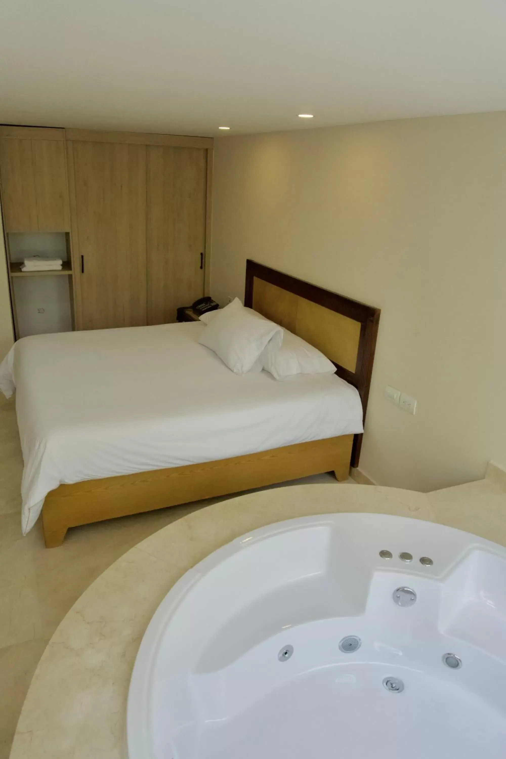 Property building, Bed in Hotel San Pedro del Fuerte