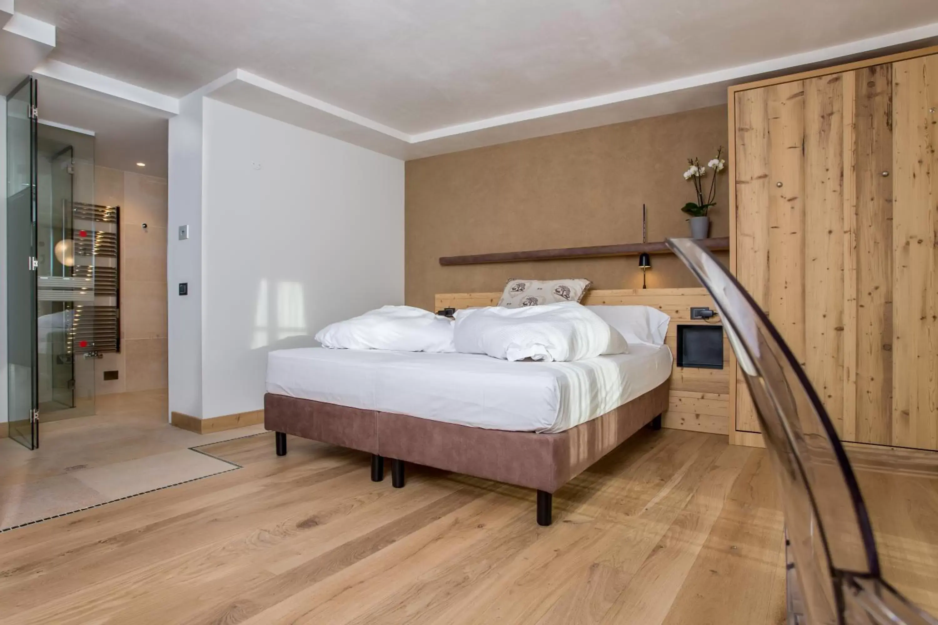 Bed in Hotel Orso Grigio