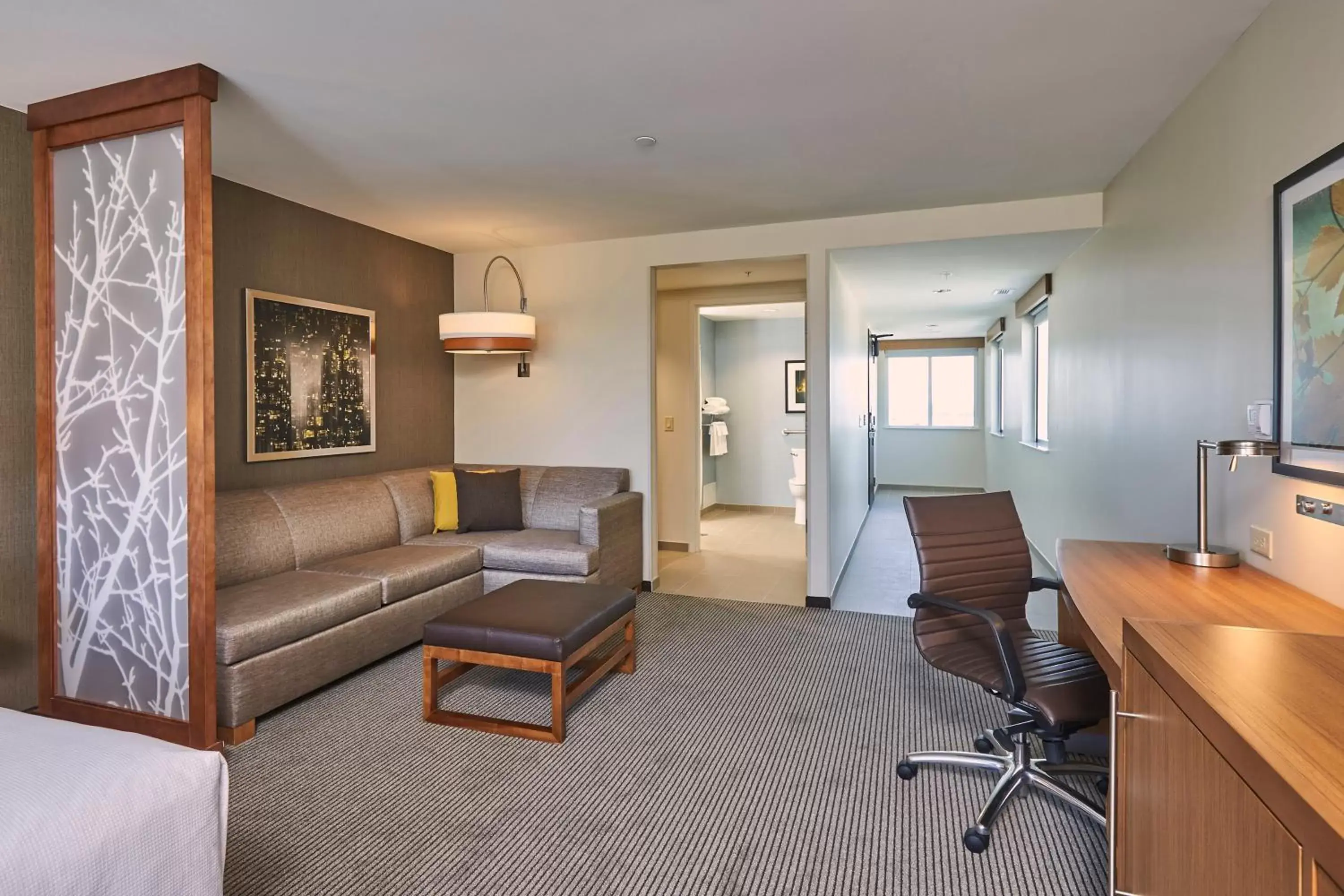 Seating Area in Hyatt Place Toronto/Mississauga Centre