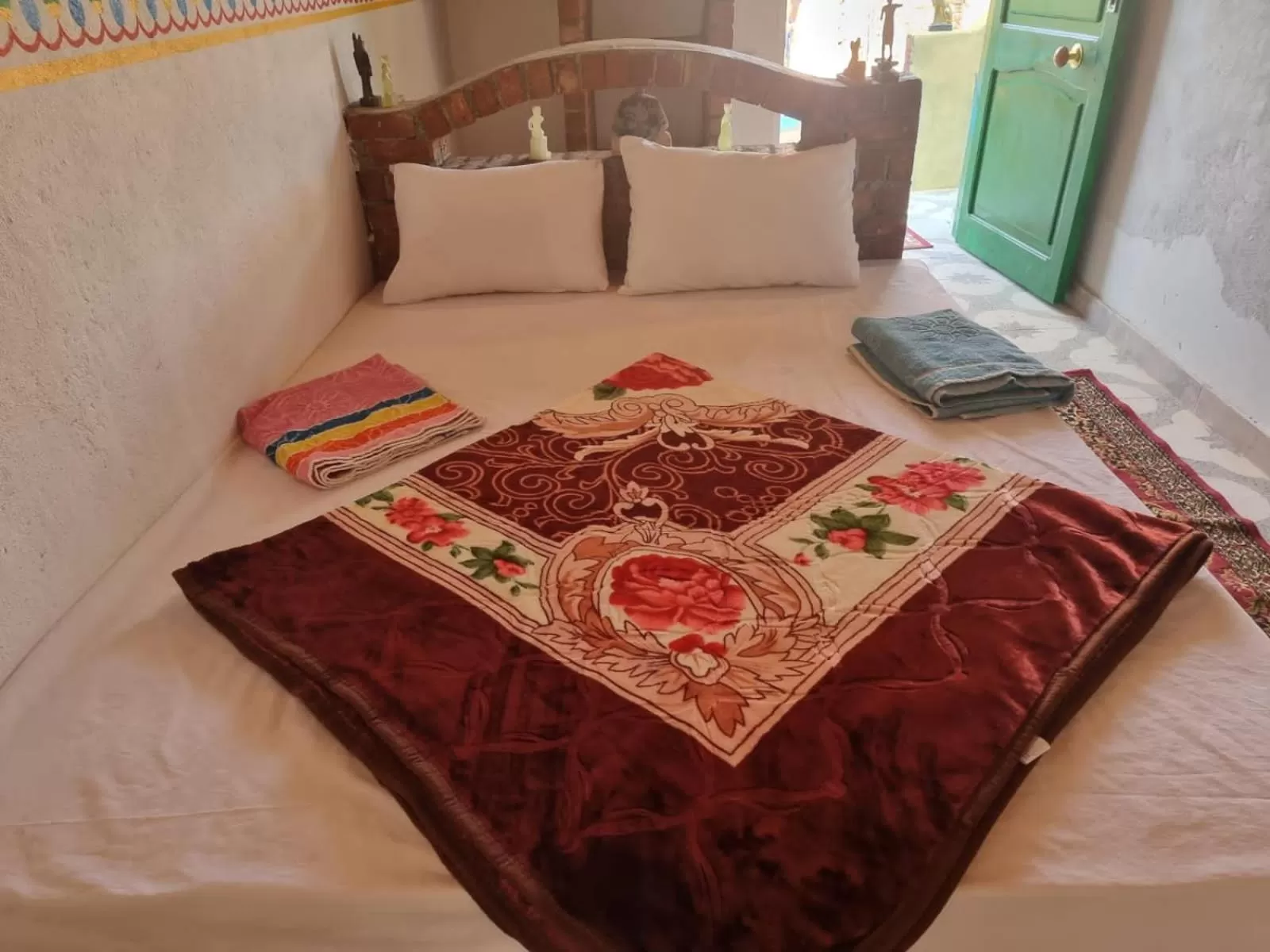 Bed in Luxor Old Nile Hotel