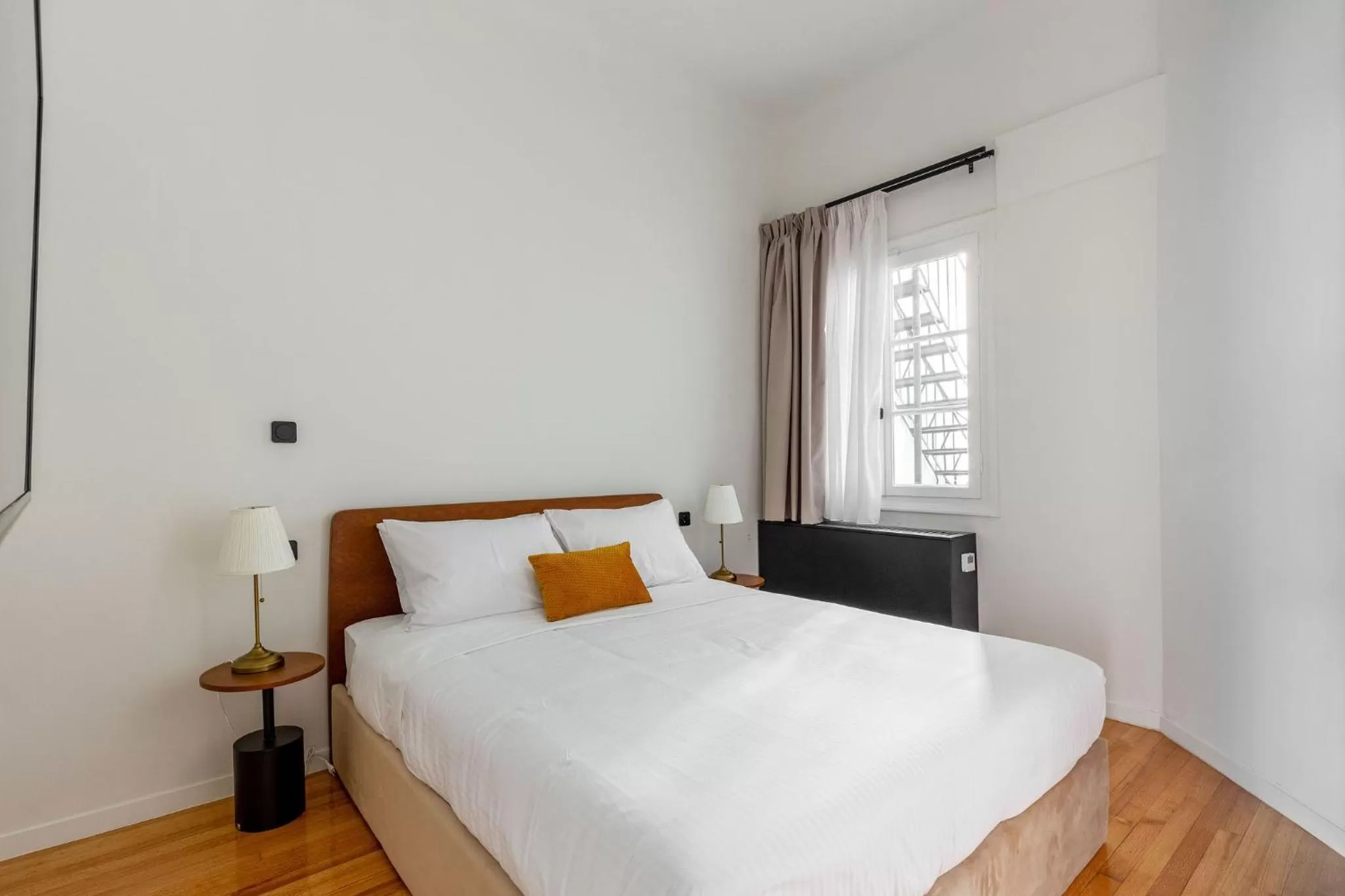 Bedroom, Bed in ZOIA The Met by UPSTREET