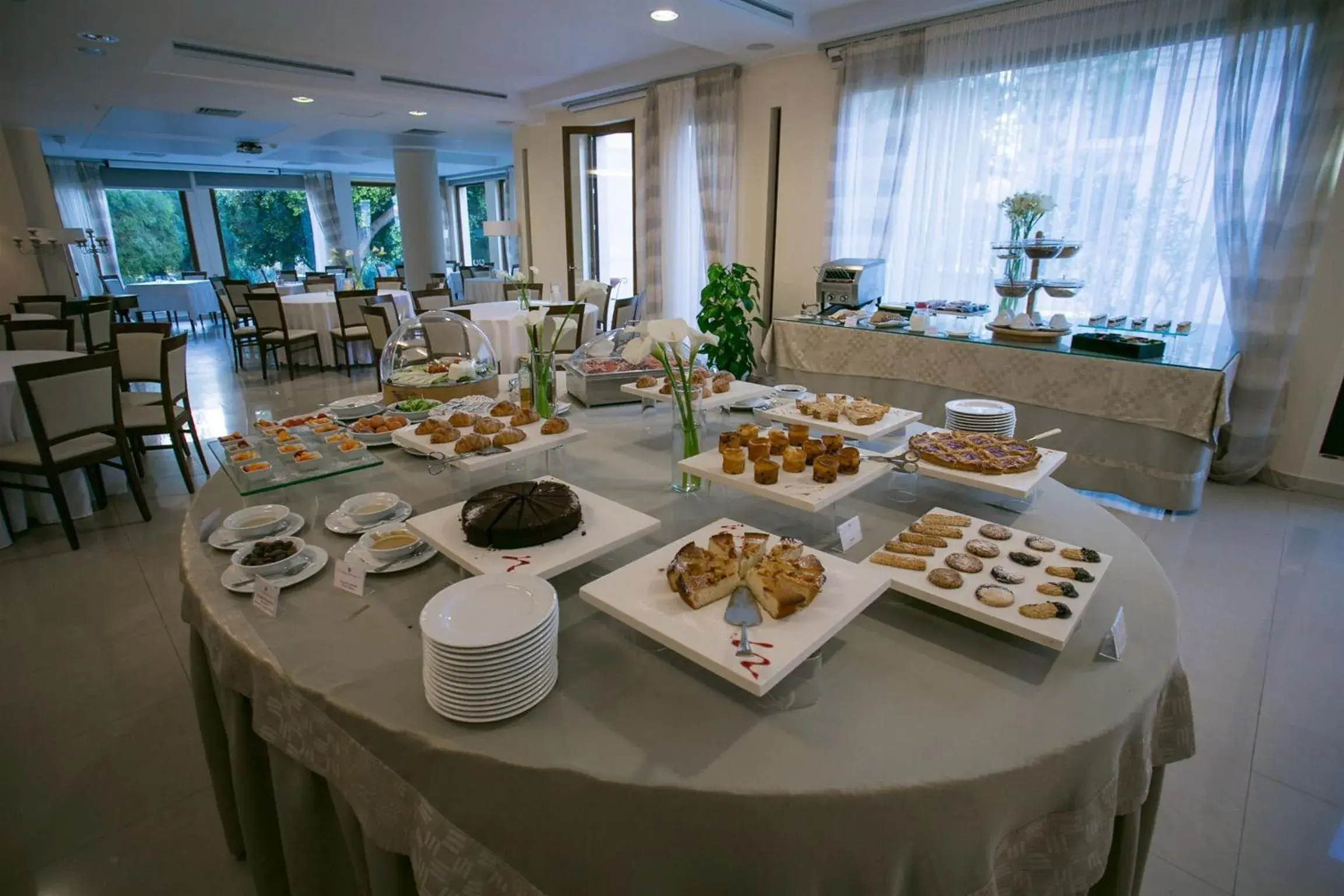 Buffet breakfast, Restaurant/Places to Eat in Hotel Parco delle Fontane
