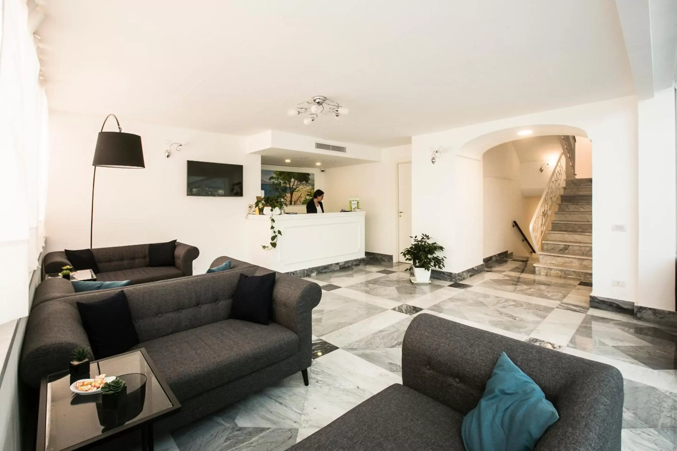 Lobby or reception, Seating Area in Hotel Crawford