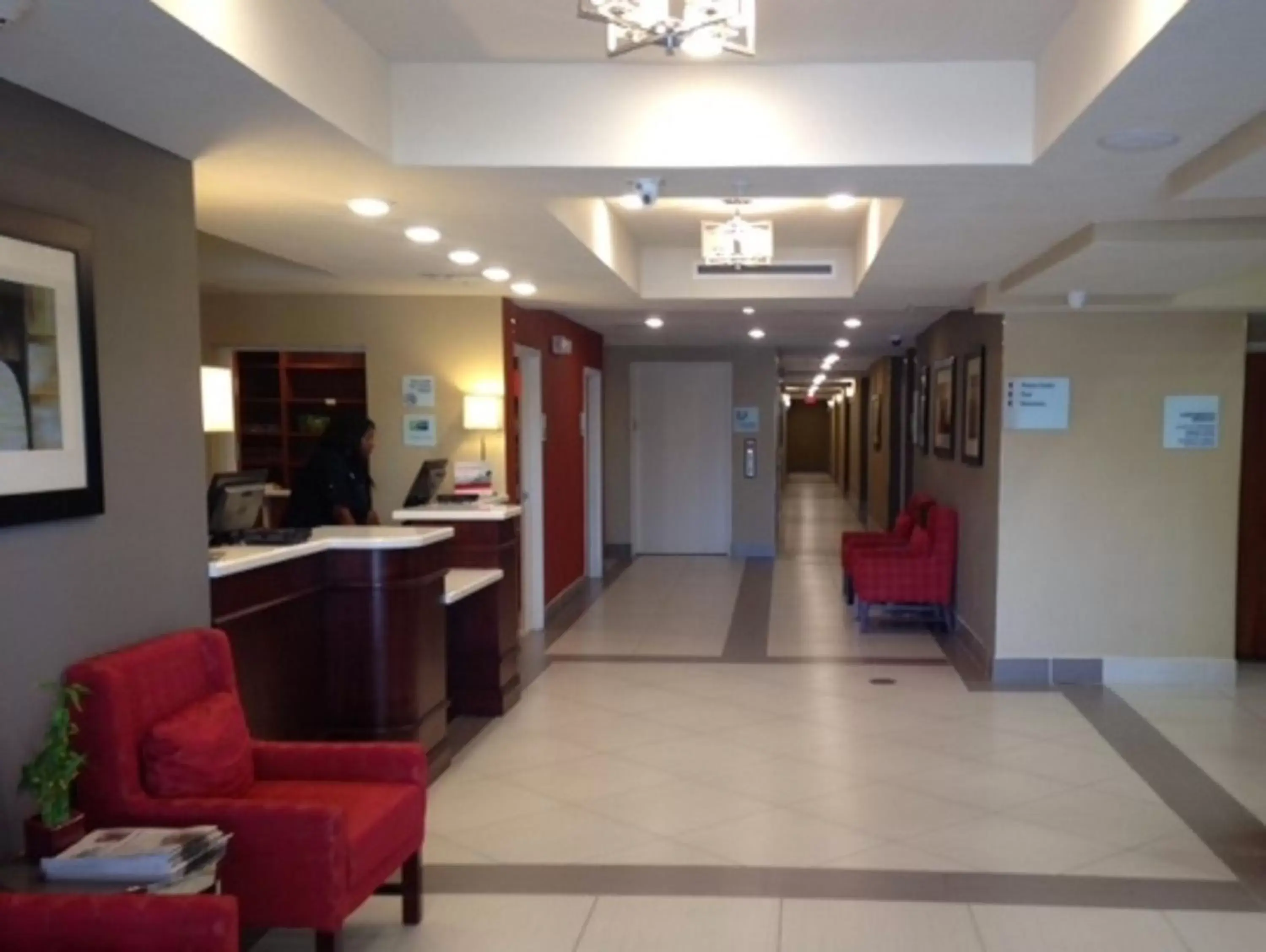 Property building, Lobby/Reception in Holiday Inn Express & Suites Lantana
