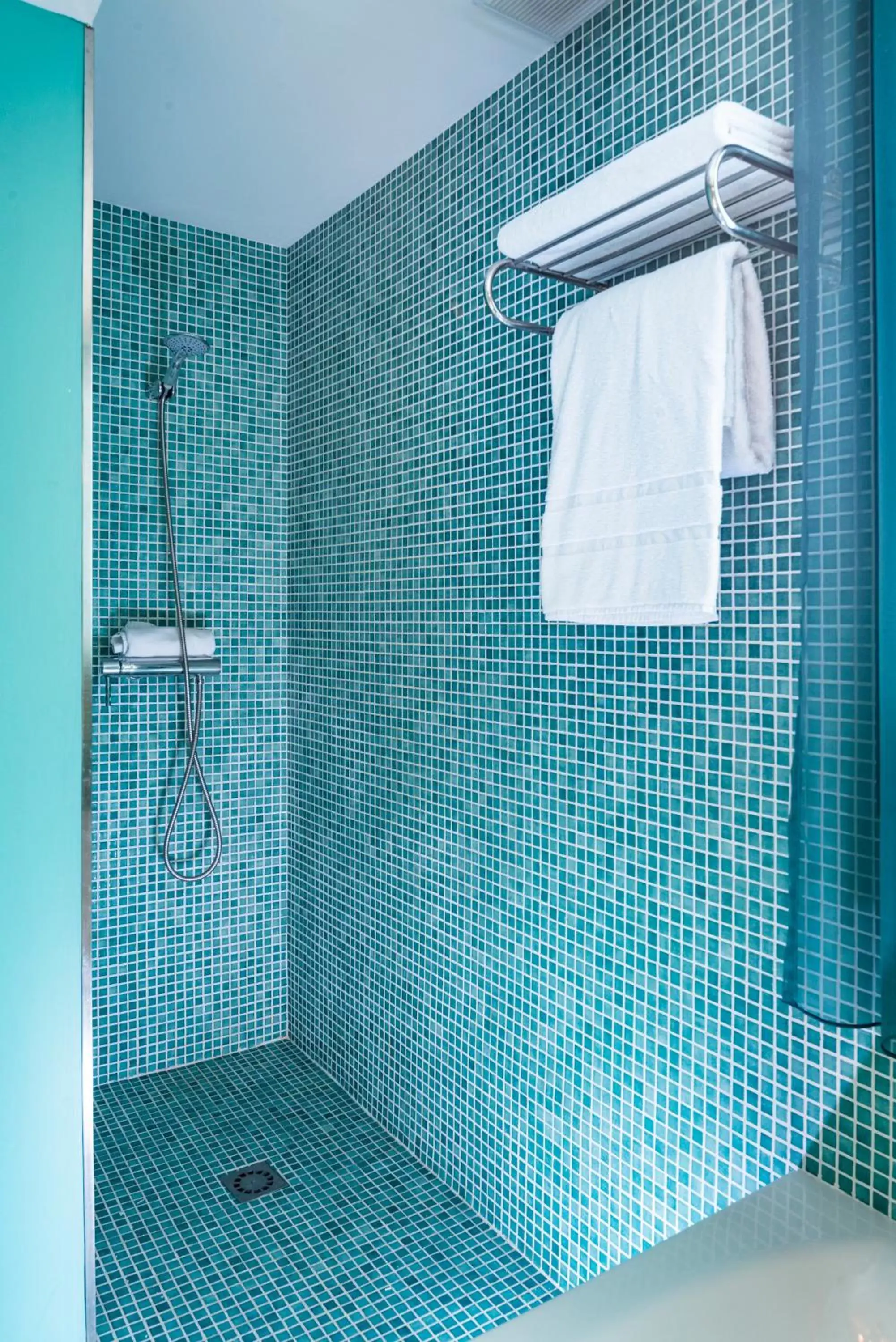 Shower, Bathroom in La Casa de la Trinidad