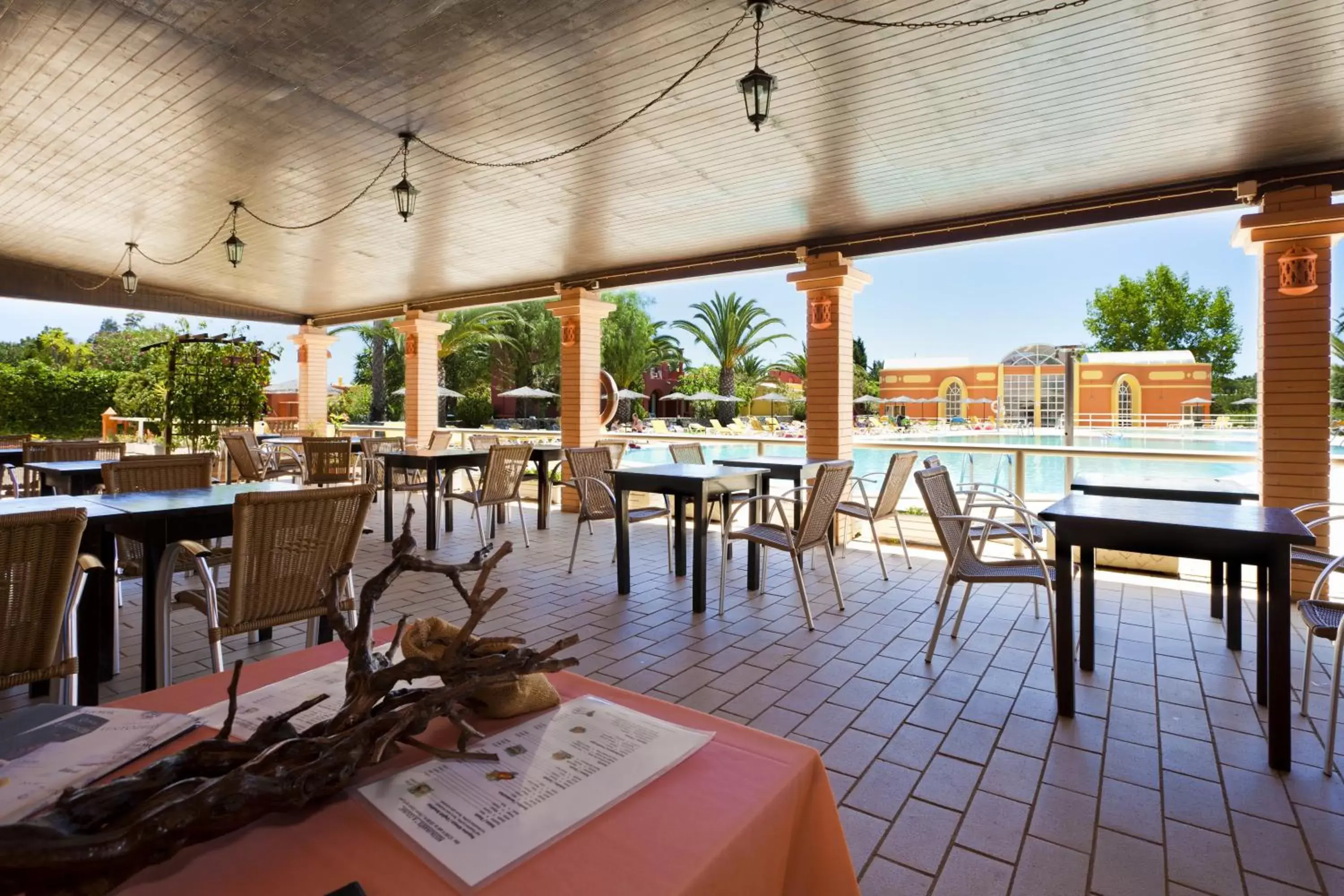 Restaurant/places to eat in Colina Village Restaurant/places to eat in Colina Village