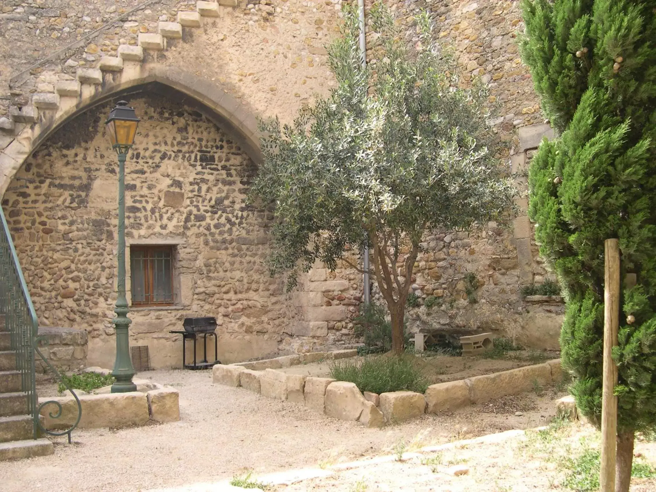 Neighbourhood in Chambre d'hôtes en provence avec Jacuzzi