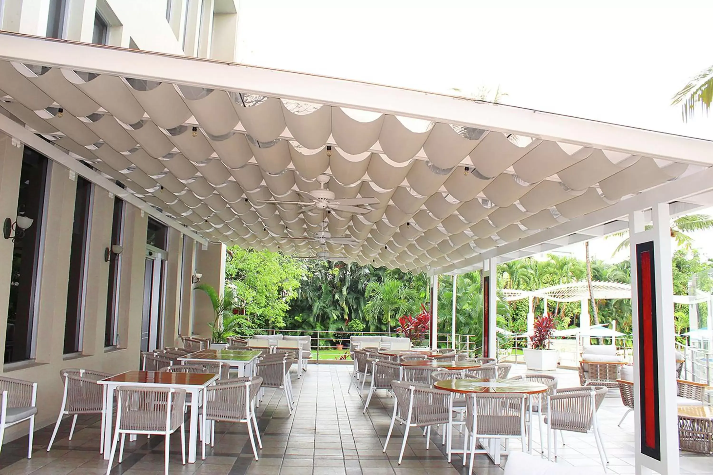 Restaurant/places to eat in Hilton Colon Guayaquil Hotel Restaurant/places to eat in Hilton Colon Guayaquil Hotel