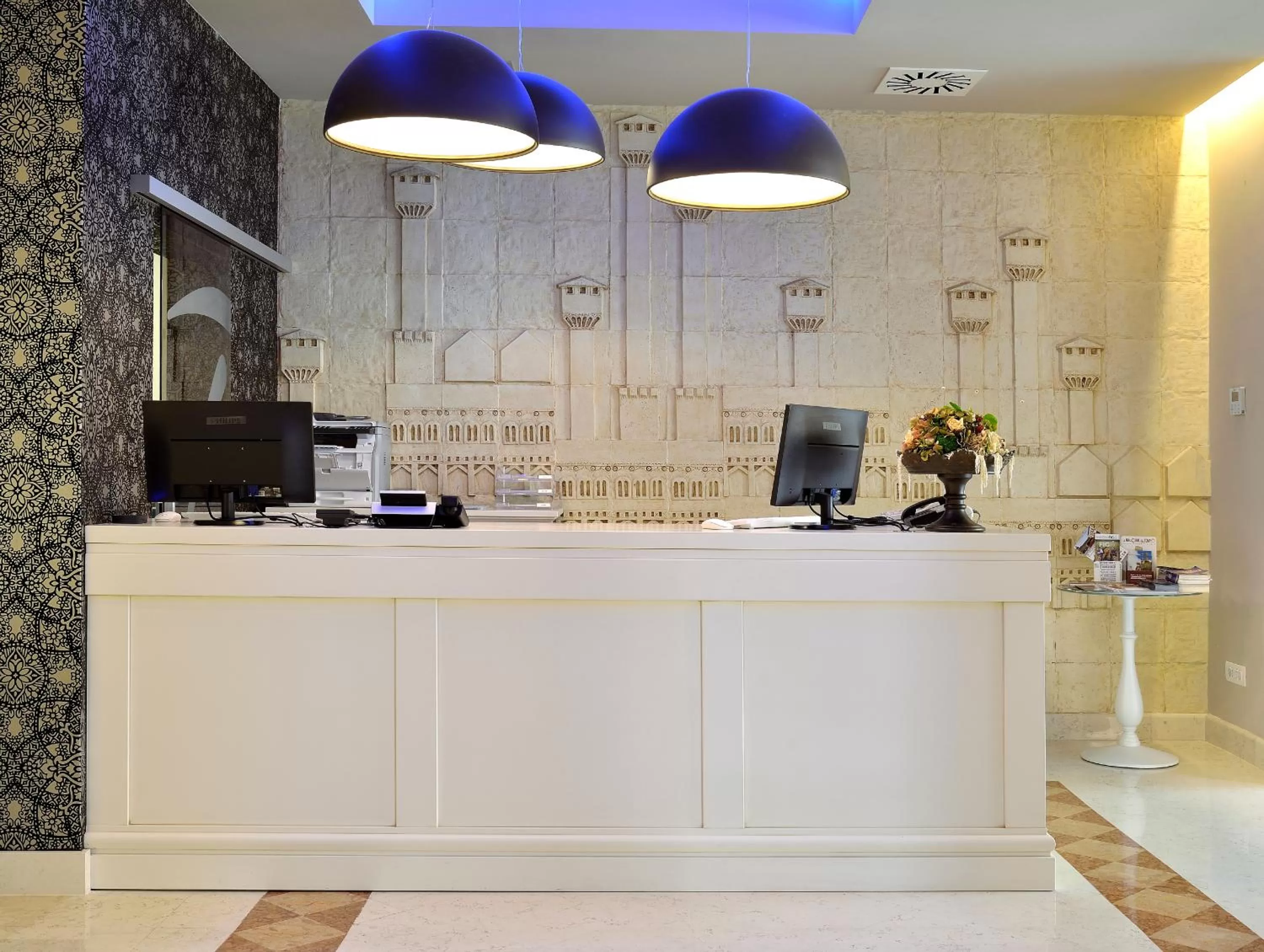 Lobby or reception in Zanhotel Regina