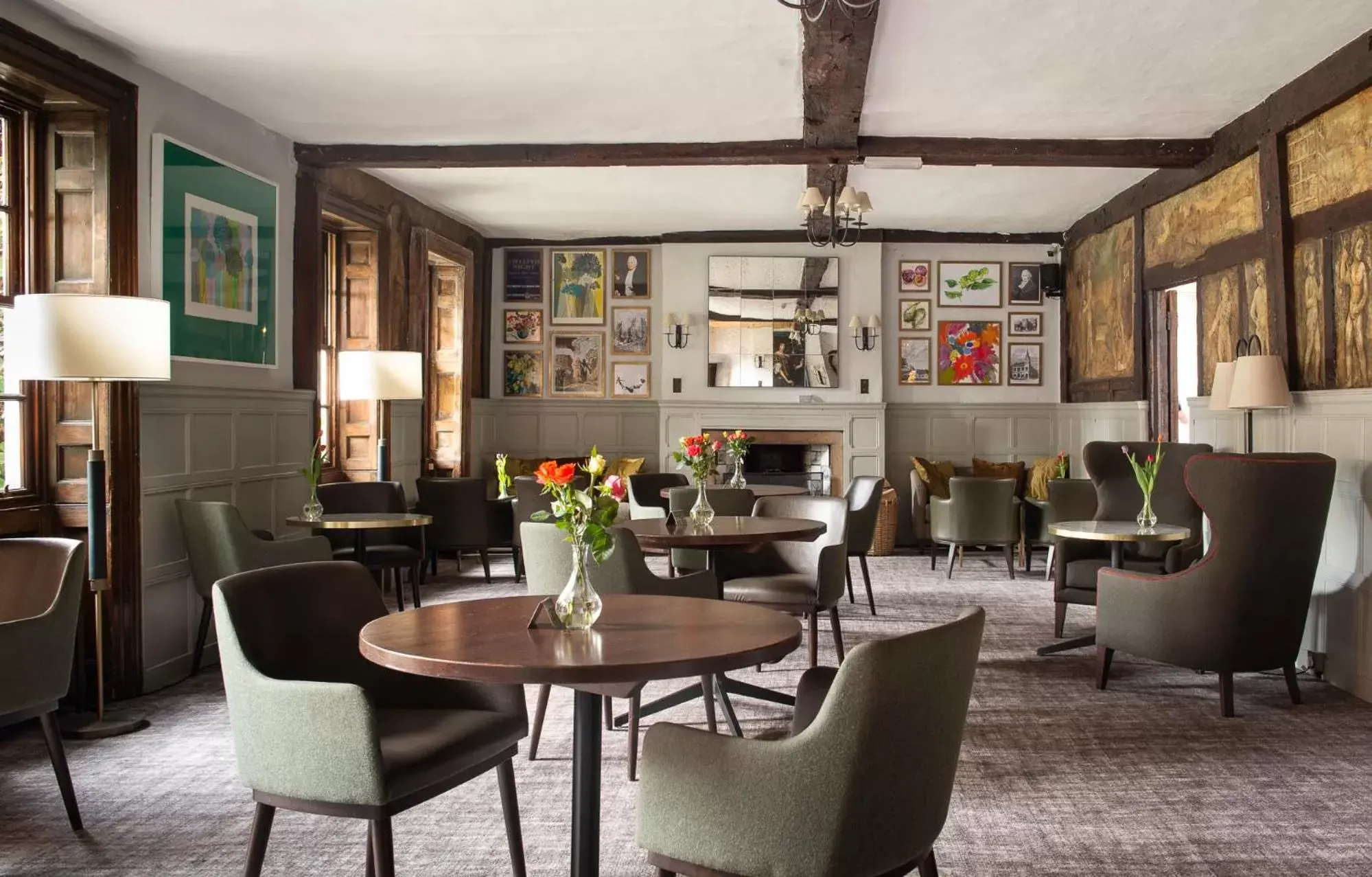 Restaurant/places to eat, Lounge/Bar in Bush Hotel Farnham