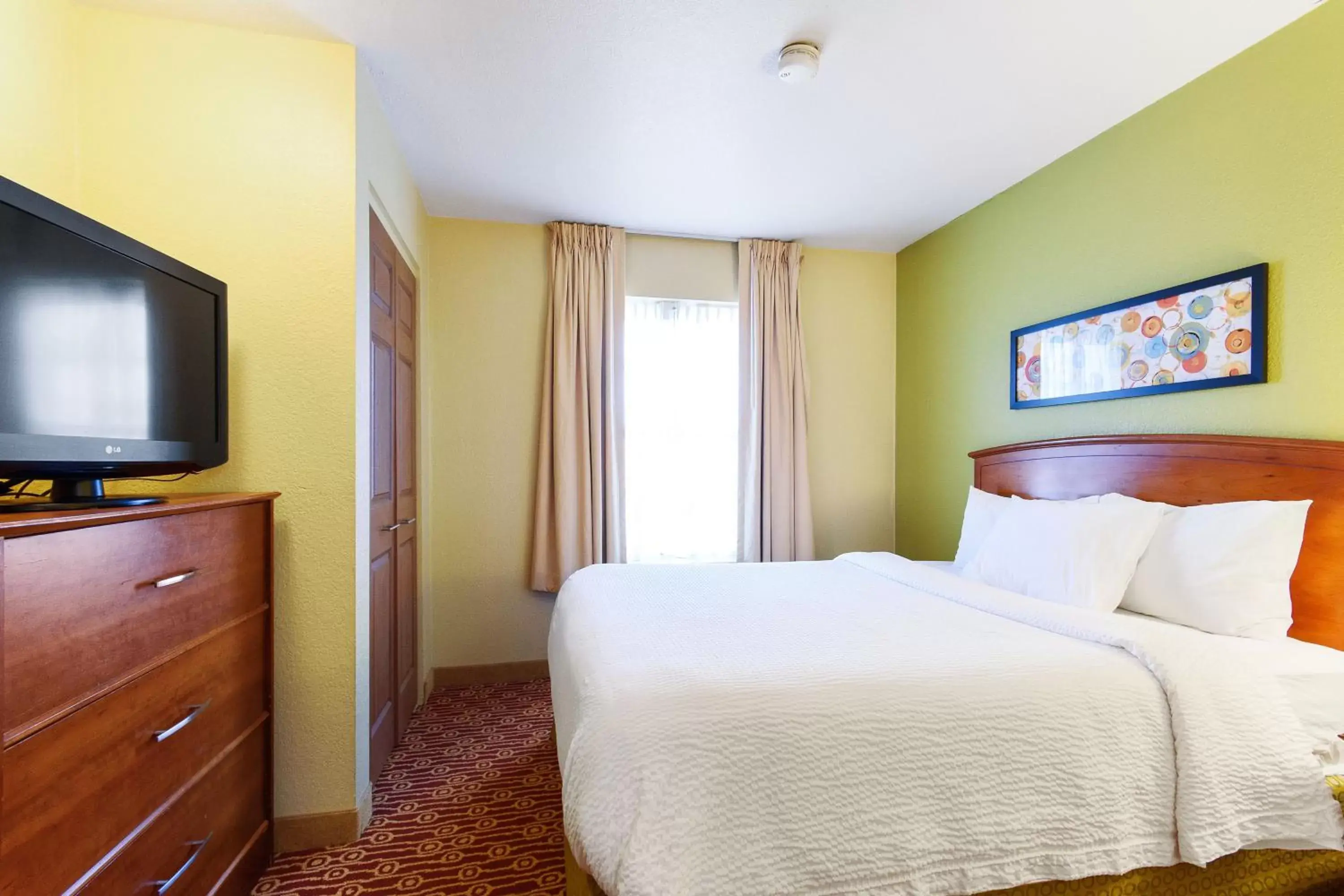 TV and multimedia, Bed in Extended Stay America Suites - Chicago - Elgin - West Dundee