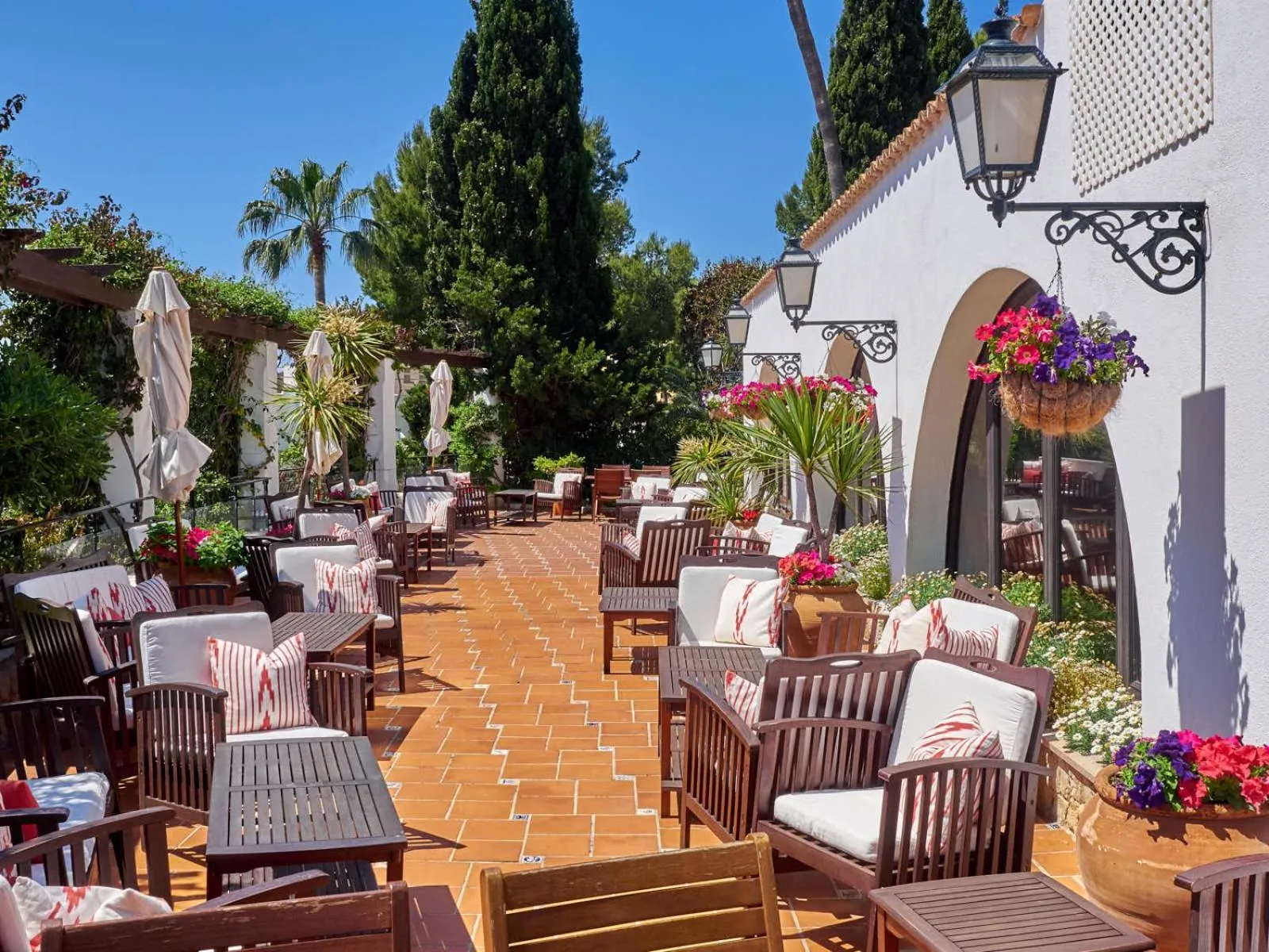 Patio in Hotel Bon Sol Resort & Spa