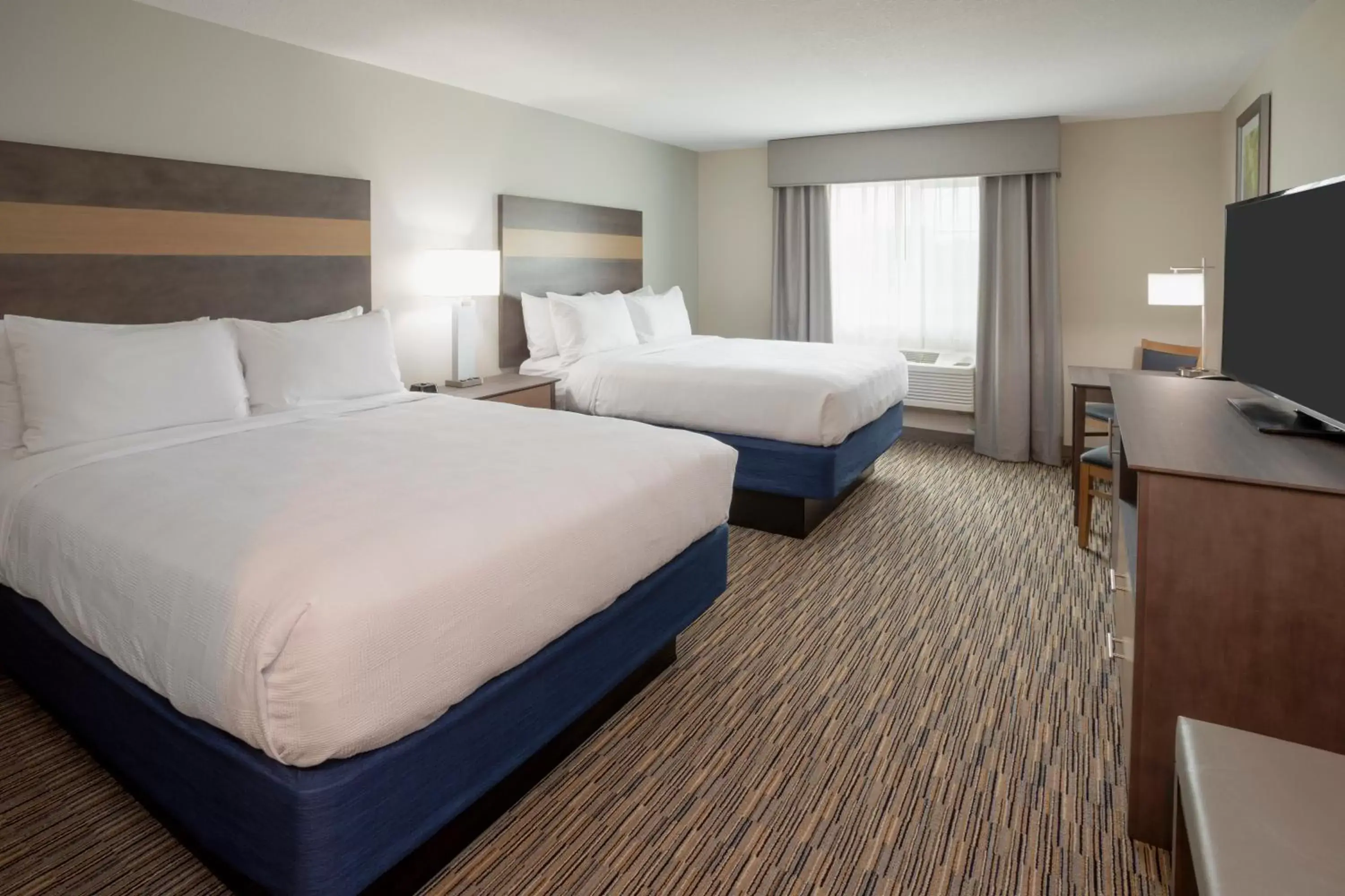 Deluxe Double Room in GrandStay Hotel & Suites Deluxe Double Room in GrandStay Hotel & Suites