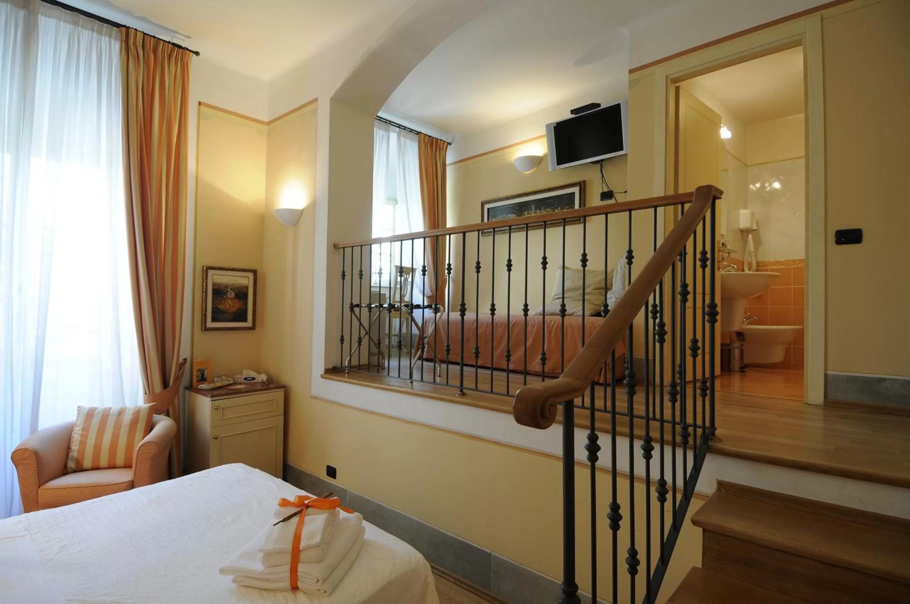 Photo of the whole room, Bed in A Palazzo Busdraghi Residenza D'Epoca