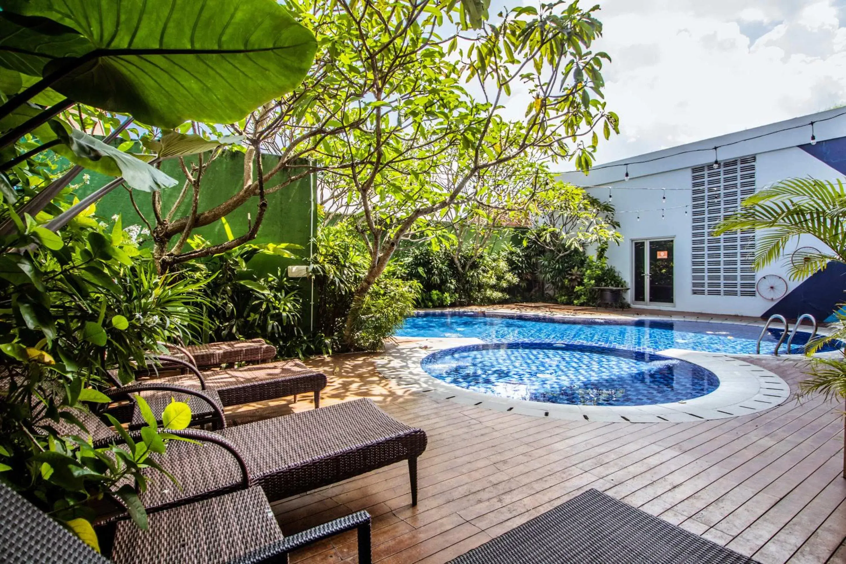 Swimming Pool in Tjokro Style Yogyakarta